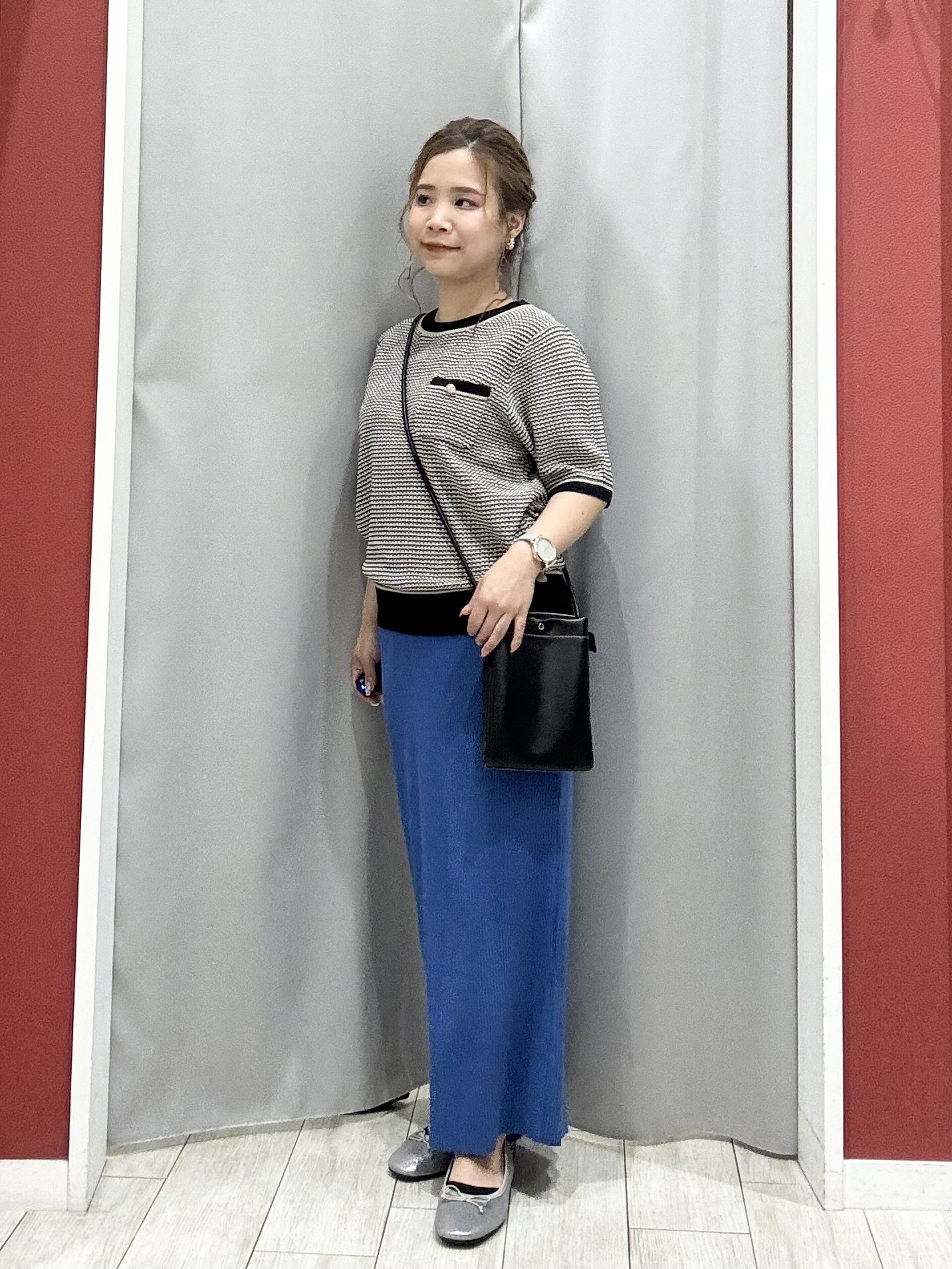 shioさんの「SHOO･LA･RUE｜【洗濯機可/S-LL】オンにもオフにも マルチに使えるボタンレスカーディガン」を使ったコーディネート