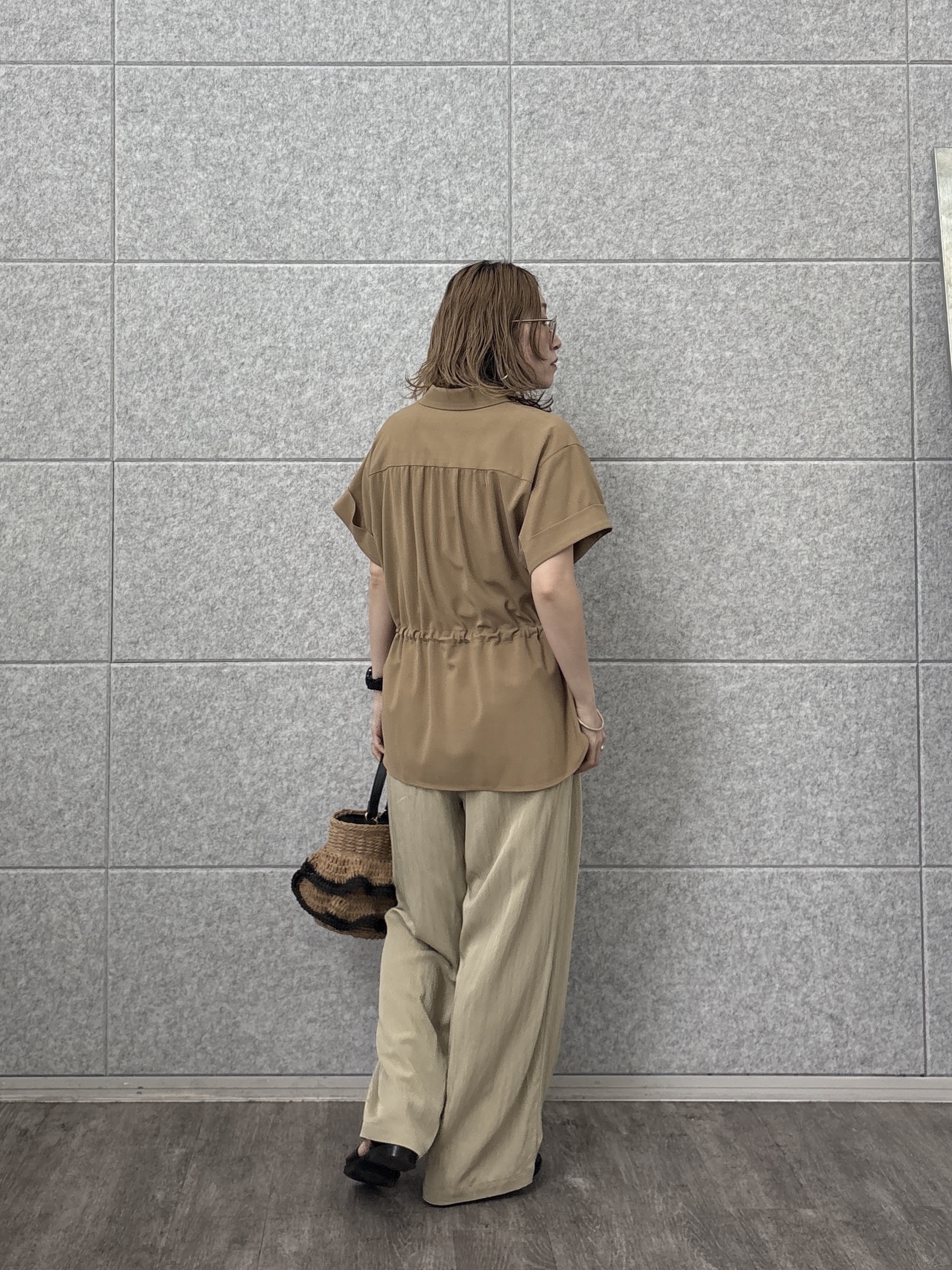 kotakiさんの「INDIVI｜Comfy SET UP｜サファリシャツ【セットアップ対応／通勤／カセット服／接触冷感／UVカット】」を使ったコーディネート