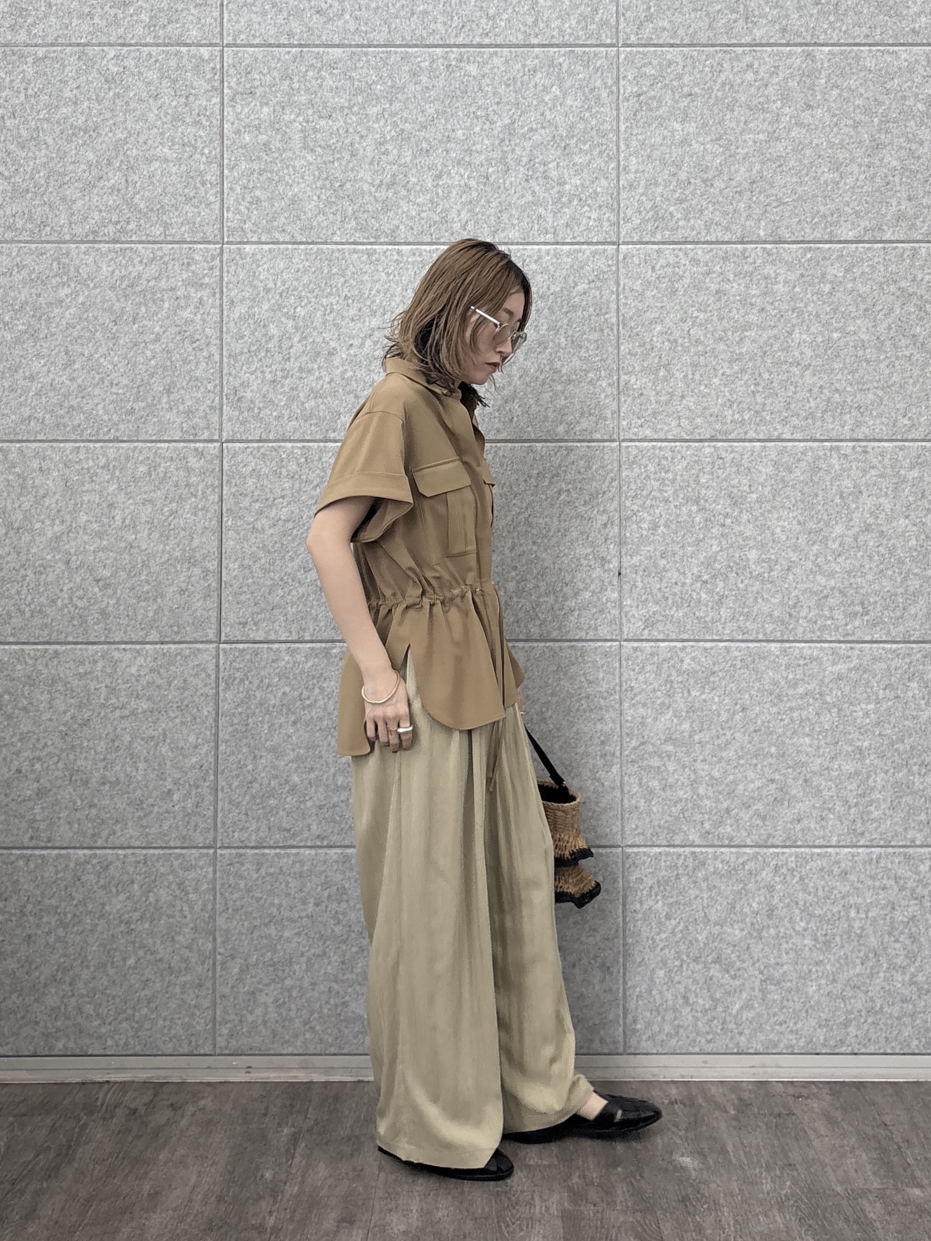 kotakiさんの「INDIVI｜Comfy SET UP｜サファリシャツ【セットアップ対応／通勤／カセット服／接触冷感／UVカット】」を使ったコーディネート