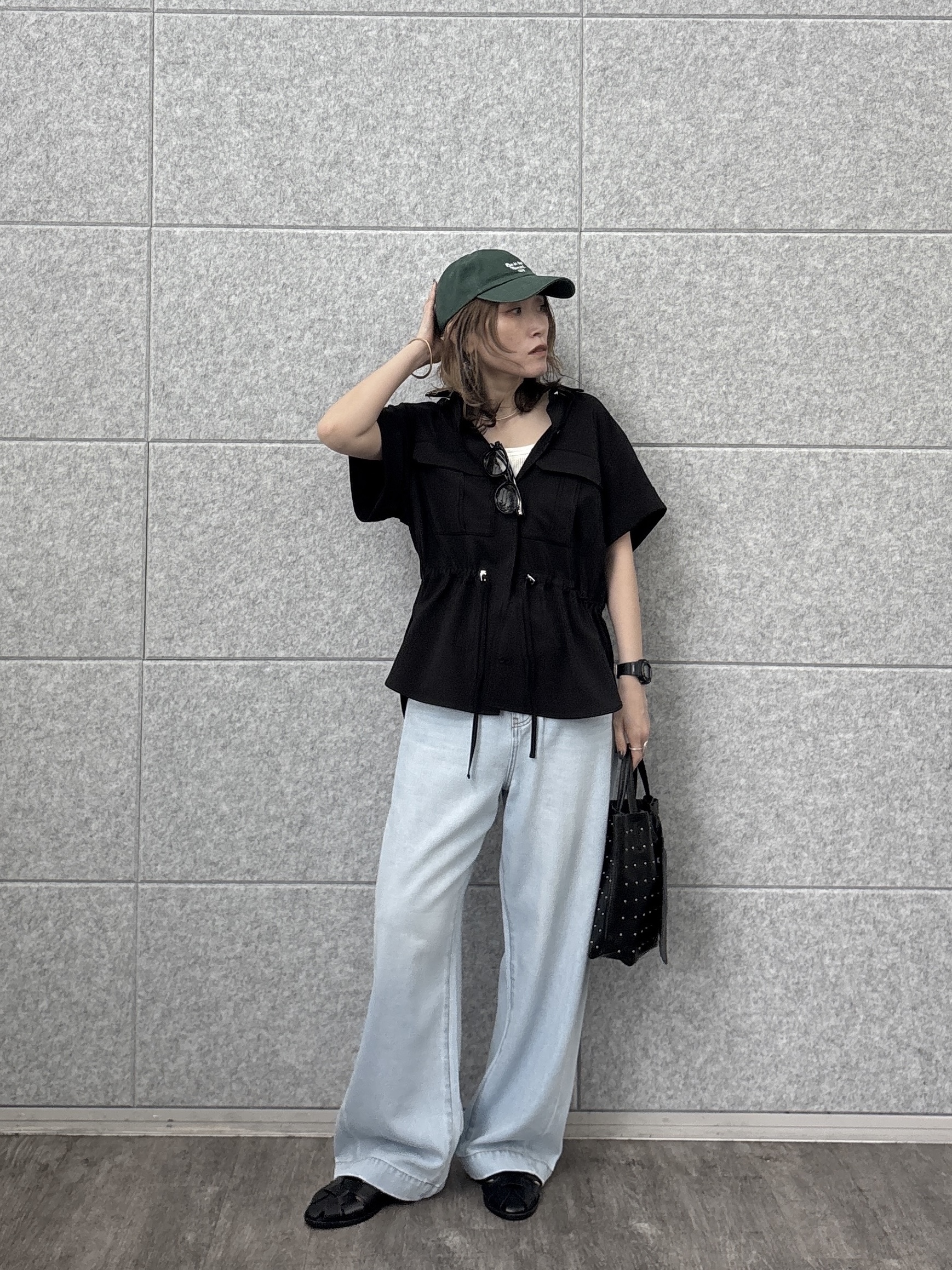 kotakiさんの「INDIVI｜Comfy SET UP｜サファリシャツ【セットアップ対応／通勤／カセット服／接触冷感／UVカット】」を使ったコーディネート