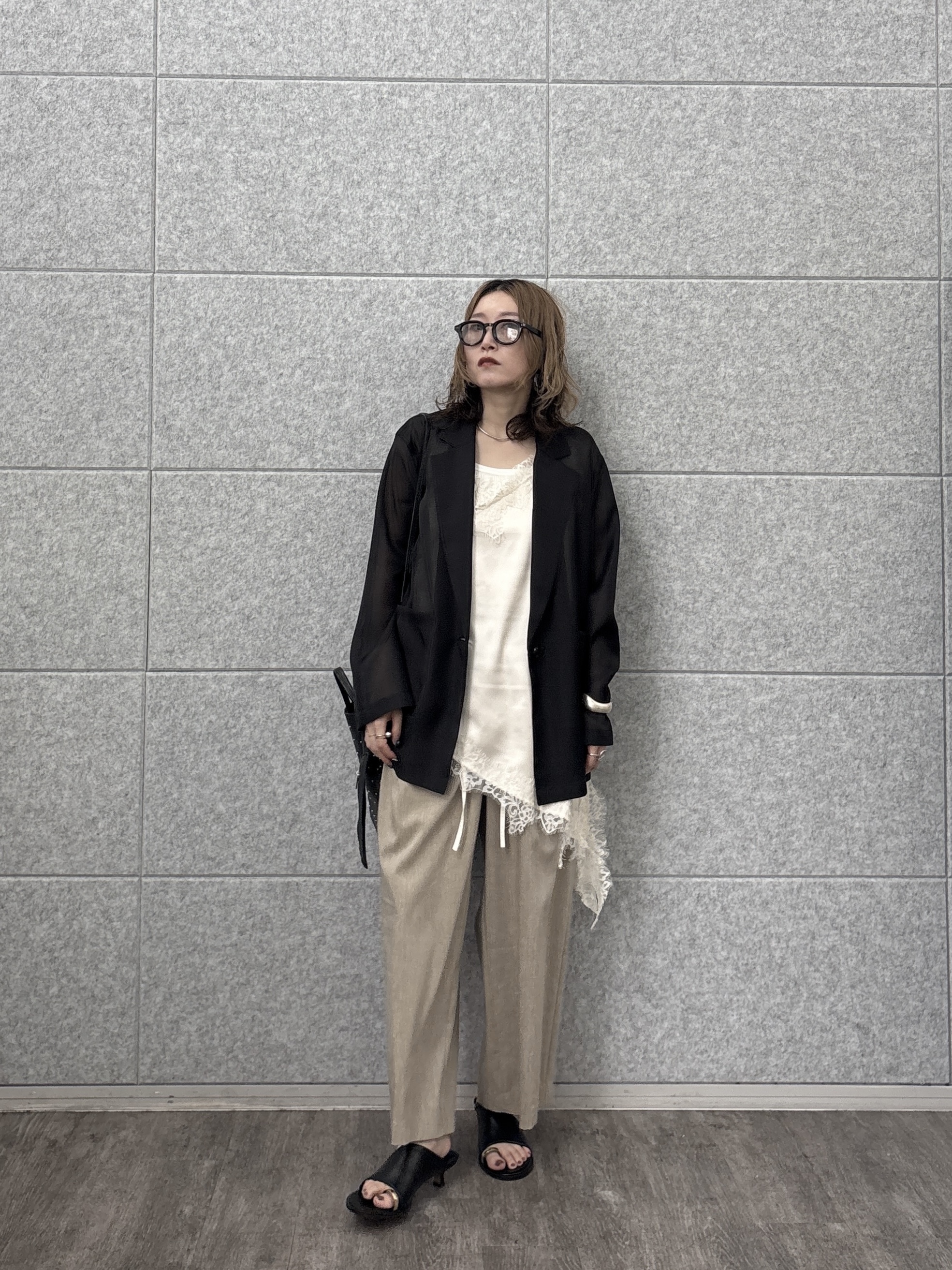 kotakiさんの「INDIVI｜【接触冷感/通気性】シアーシャツジャケット」を使ったコーディネート