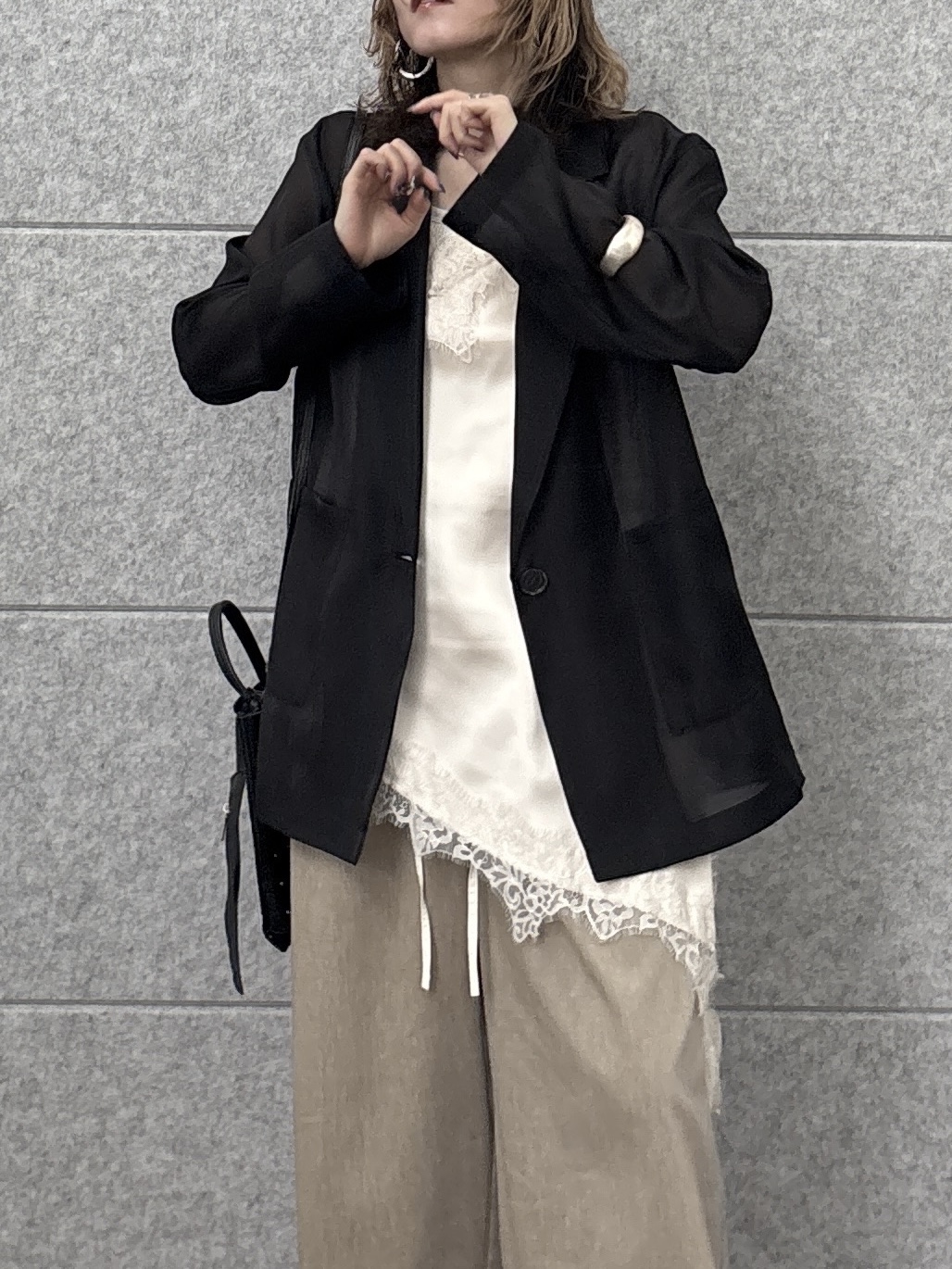 kotakiさんの「INDIVI｜【接触冷感/通気性】シアーシャツジャケット」を使ったコーディネート