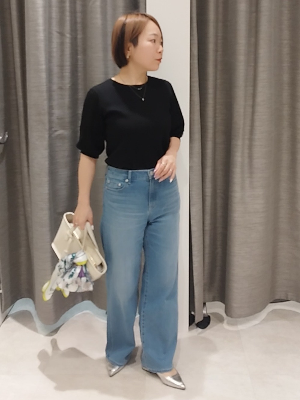 s u g iさんの「UNTITLED｜【洗える】エレガンススリーブニット」を使ったコーディネート