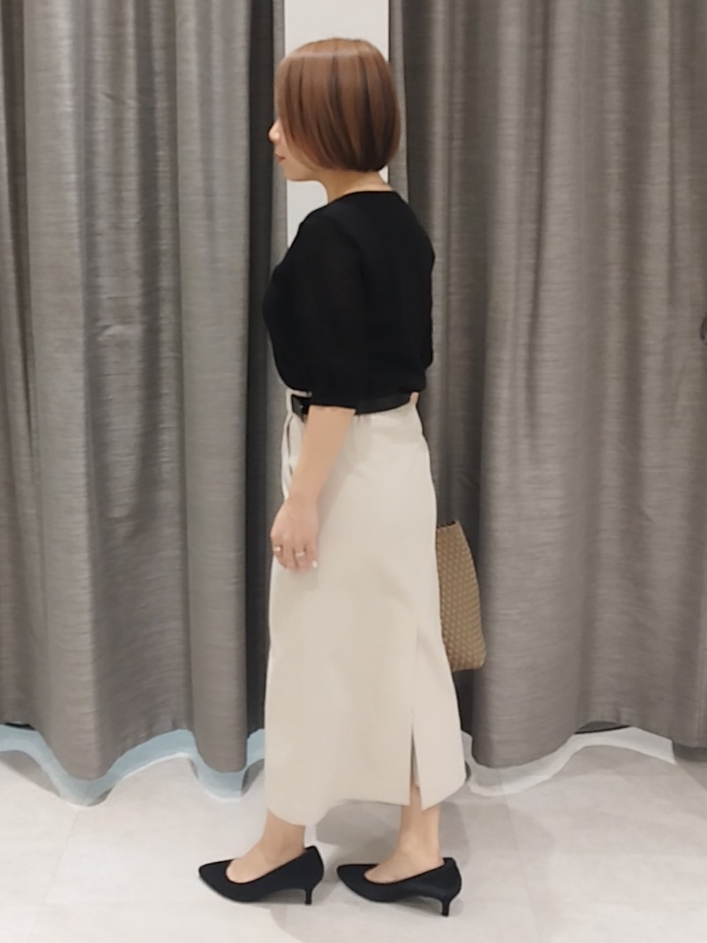 s u g iさんの「UNTITLED｜【洗える】エレガンススリーブニット」を使ったコーディネート