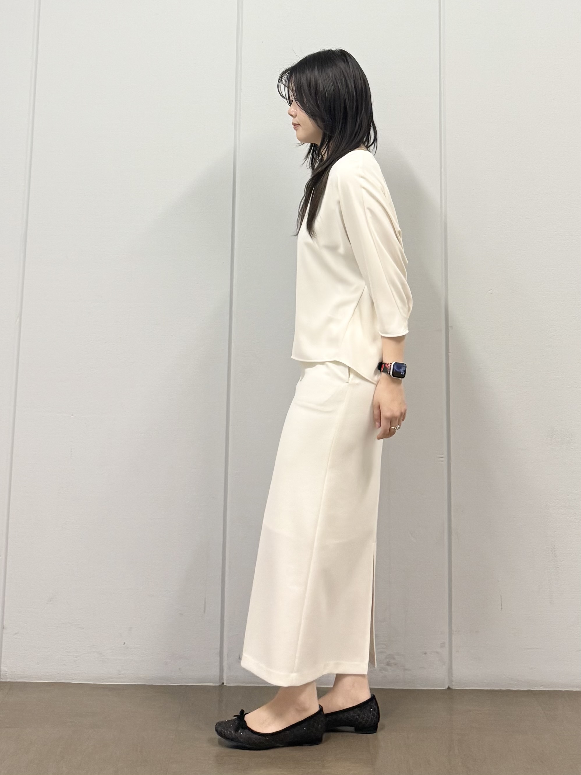 mizukiさんの「INDIVI｜【洗える／コットン】メッシュジップニットカーディガン」を使ったコーディネート