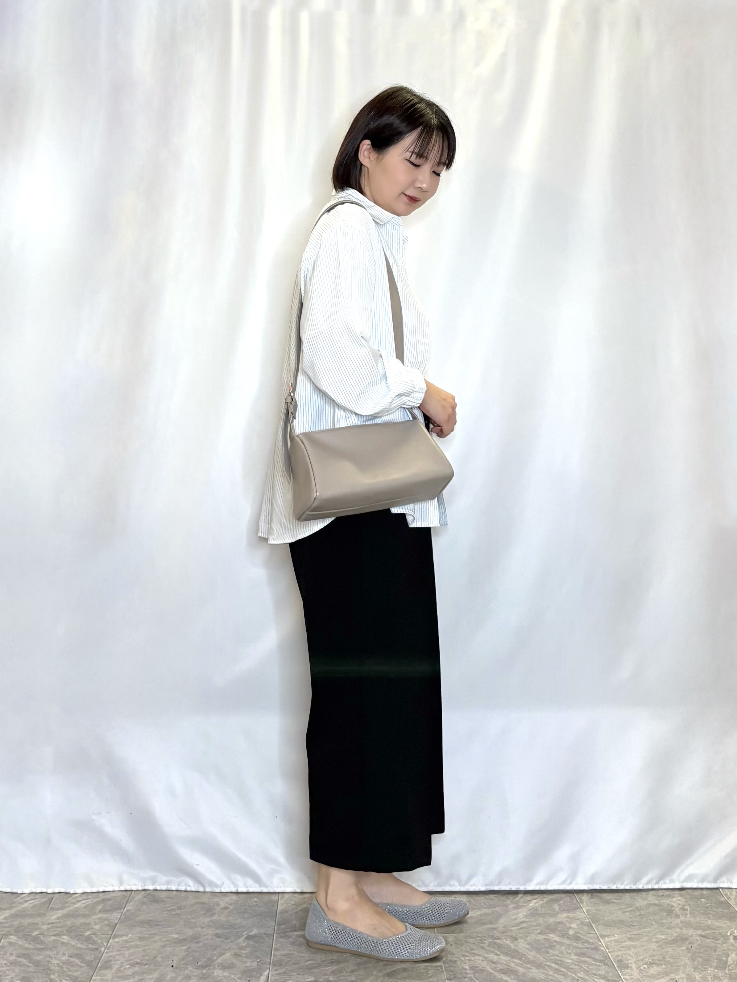 ネリさんの「SHOO･LA･RUE｜【UV/吸水速乾/洗濯後しわになりにくい】ラッシュガードにもなる ストライプシャツ」を使ったコーディネート