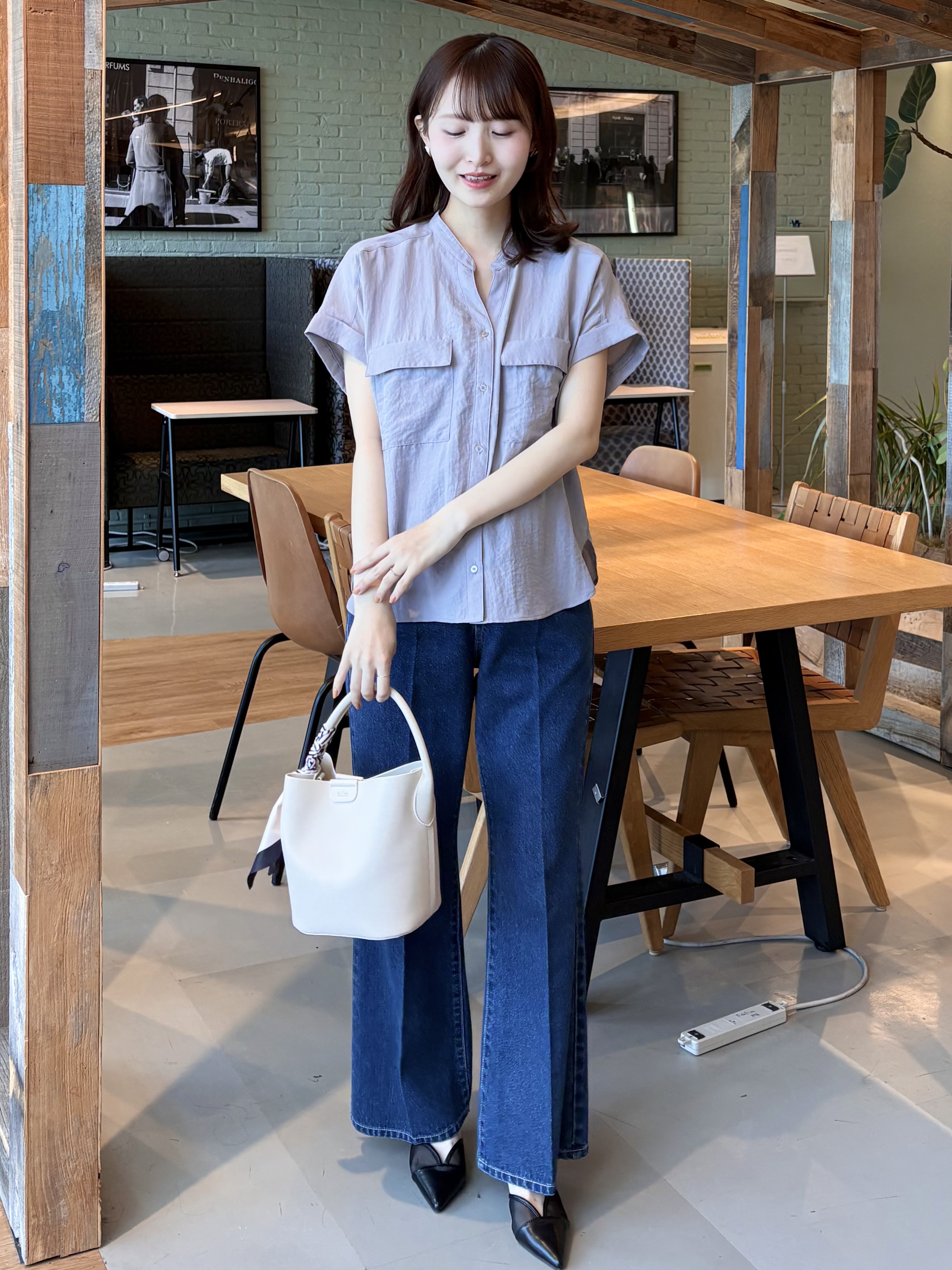 みさかさんの「index｜【接触冷感】ダブルポケットスキッパーブラウス《吸水速乾／防シワ／洗濯機OK／S～3L／7col》」を使ったコーディネート