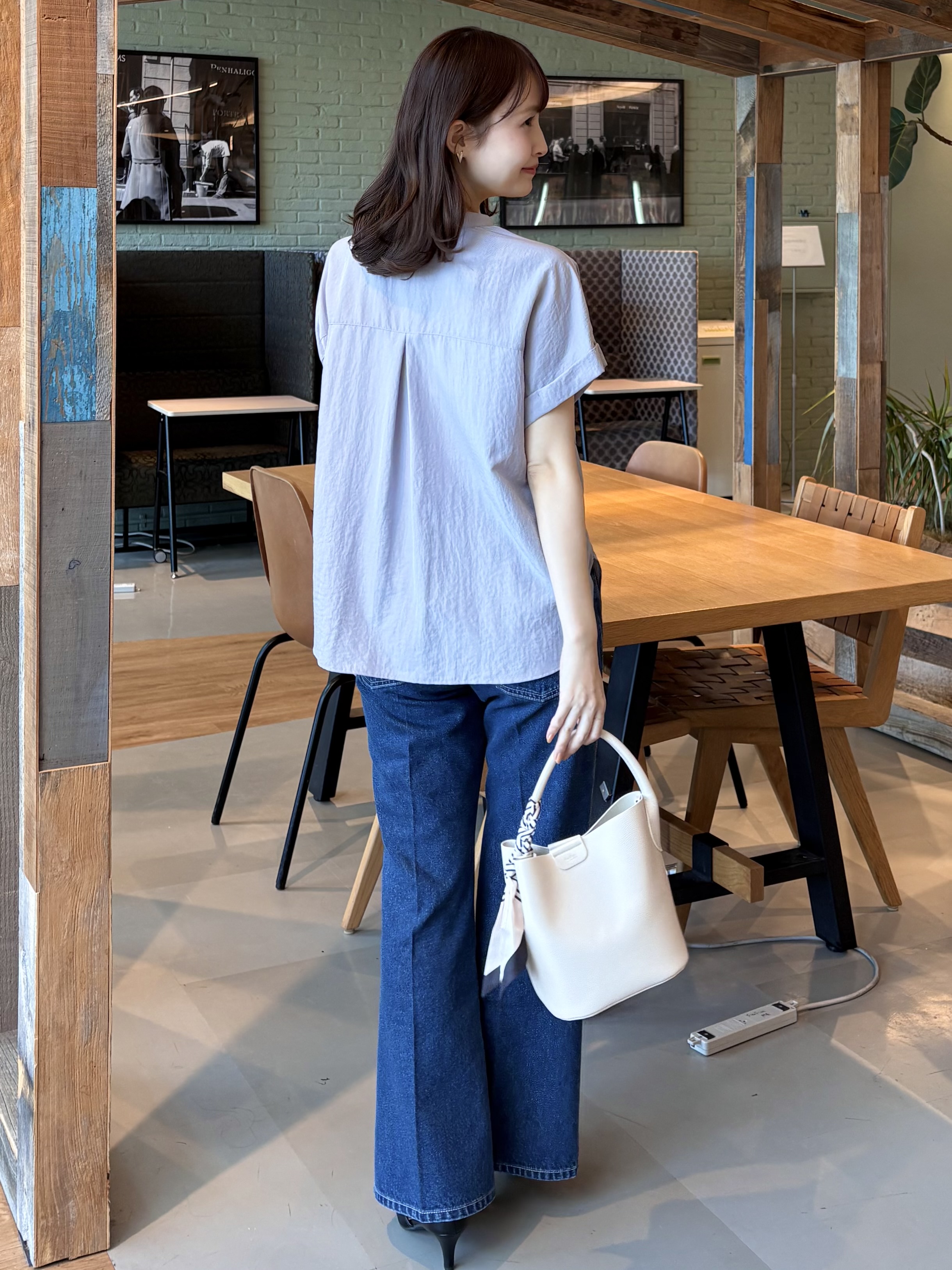 みさかさんの「index｜【接触冷感】ダブルポケットスキッパーブラウス《吸水速乾／防シワ／洗濯機OK／S～3L／7col》」を使ったコーディネート