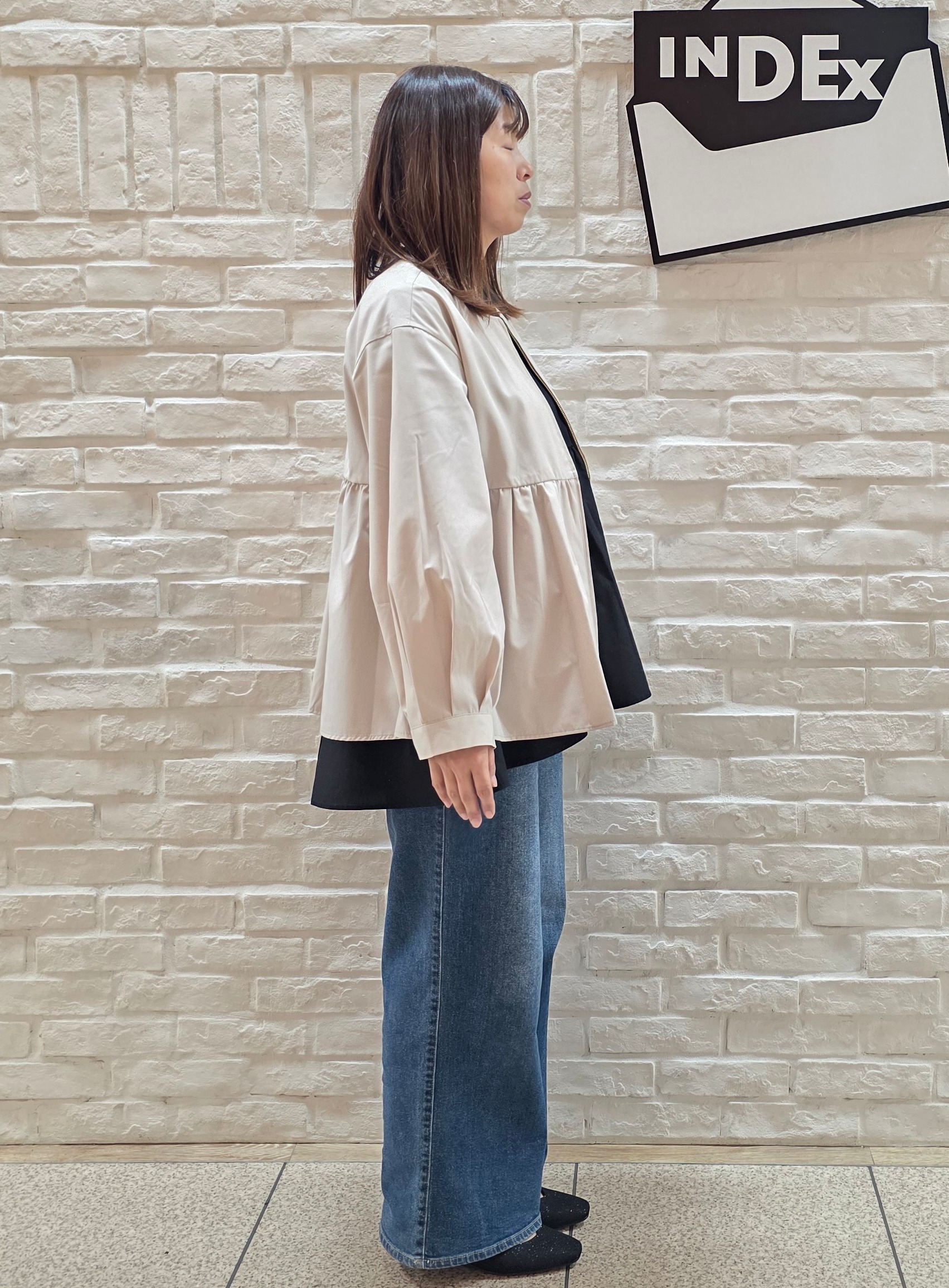 mamiさんの「index｜撥水ノーカラーペプラムブルゾン【洗濯機OK／抗ピル】」を使ったコーディネート
