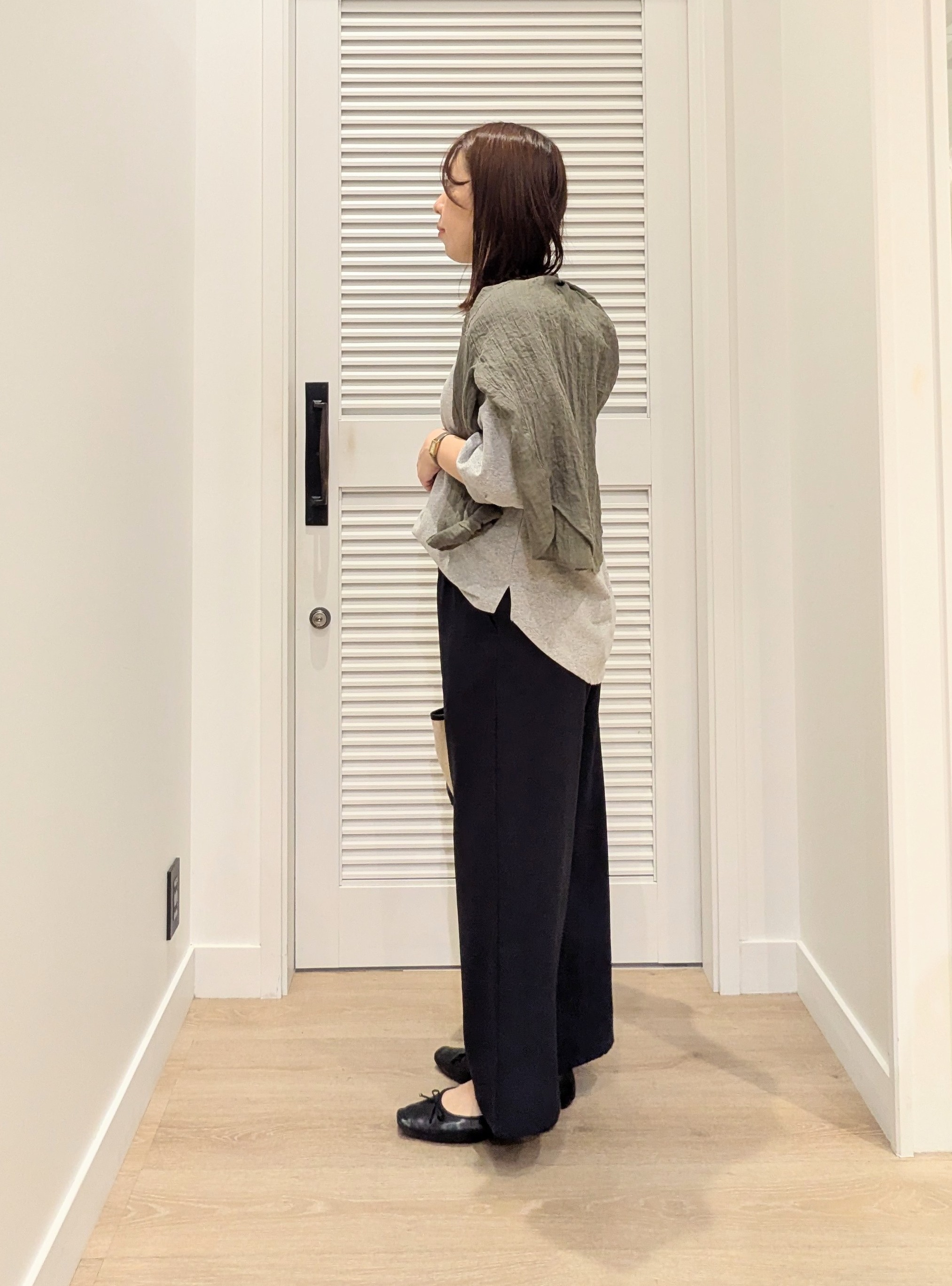 enさんの「Dessin｜【360度可愛い】バックヘンリーカットソー5分袖」を使ったコーディネート