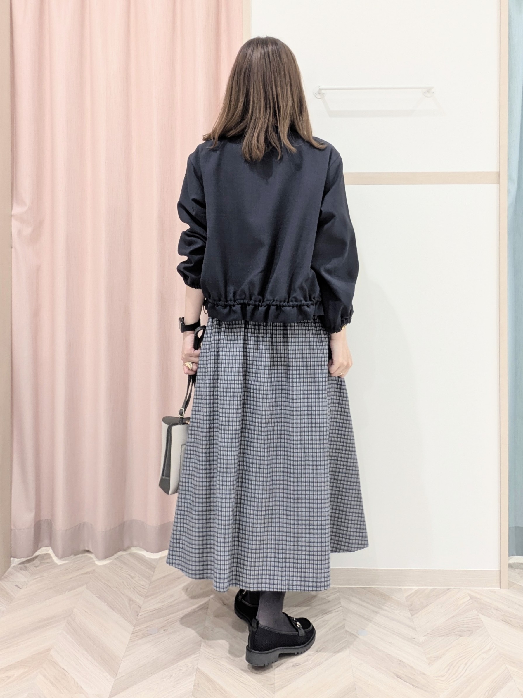miyuさんの「SHOO･LA･RUE｜【洗濯機可/S-LL】さらりと軽やか インせず着られる すっきり見えドルマンニット」を使ったコーディネート