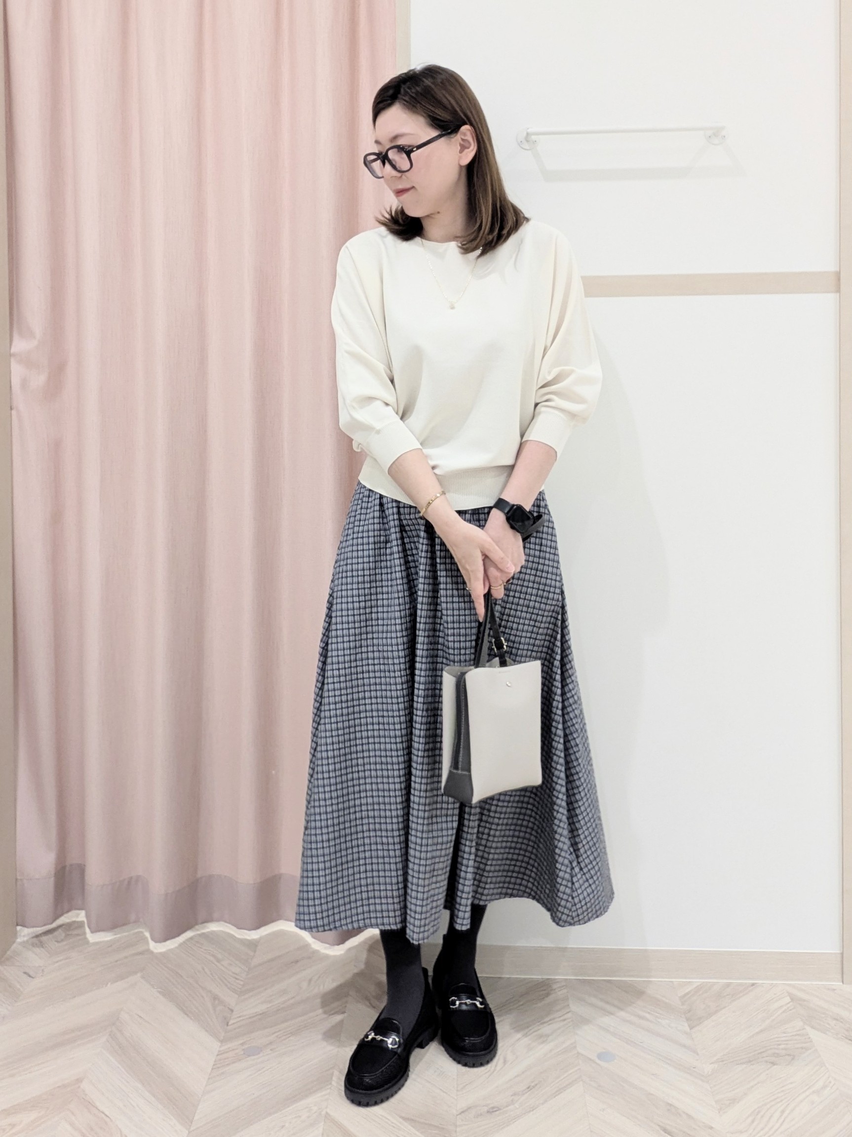 miyuさんの「SHOO･LA･RUE｜【洗濯機可/S-LL】さらりと軽やか インせず着られる すっきり見えドルマンニット」を使ったコーディネート
