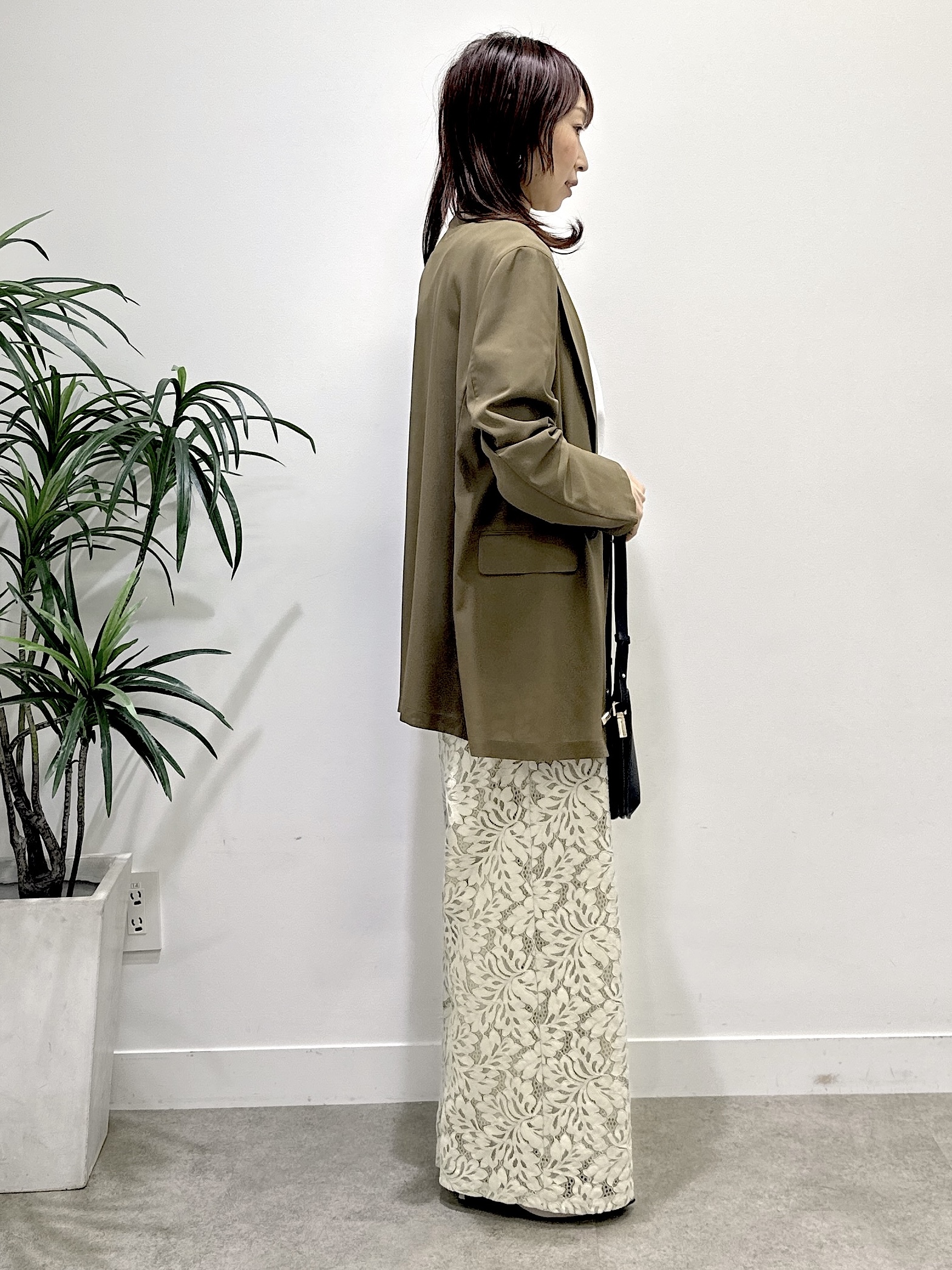 Miwaさんの「UNTITLED｜【セットアップ可/UVカット/前後2WAY】リラクシーフレンチスリーブブラウス」を使ったコーディネート