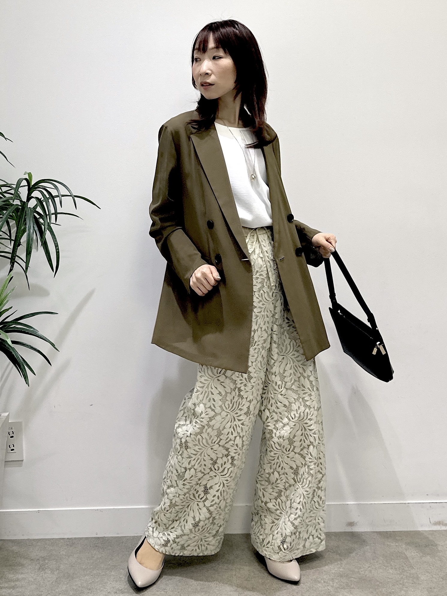 Miwaさんの「UNTITLED｜【セットアップ可/UVカット/前後2WAY】リラクシーフレンチスリーブブラウス」を使ったコーディネート