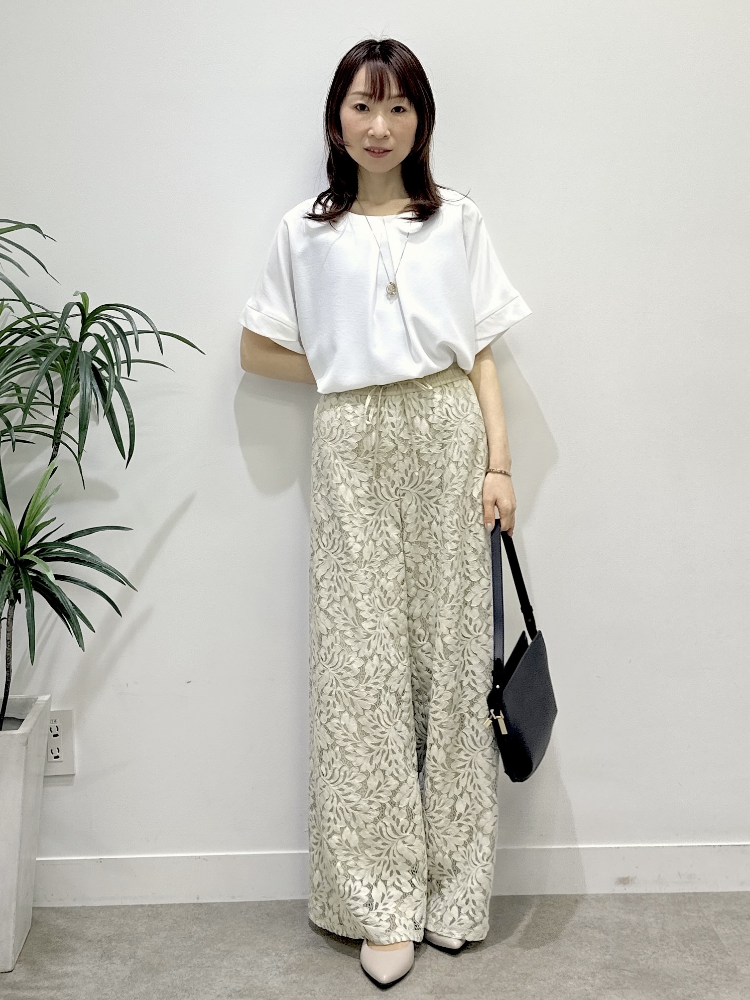 Miwaさんの「UNTITLED｜【セットアップ可/UVカット/前後2WAY】リラクシーフレンチスリーブブラウス」を使ったコーディネート