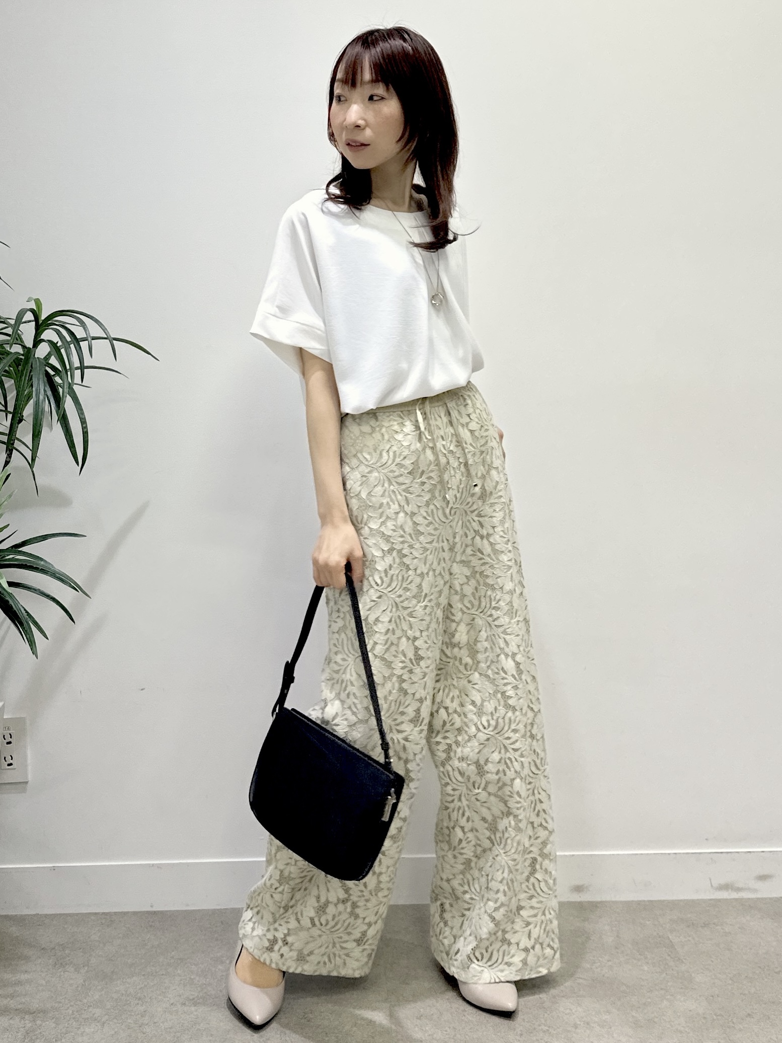 Miwaさんの「UNTITLED｜【セットアップ可/UVカット/前後2WAY】リラクシーフレンチスリーブブラウス」を使ったコーディネート