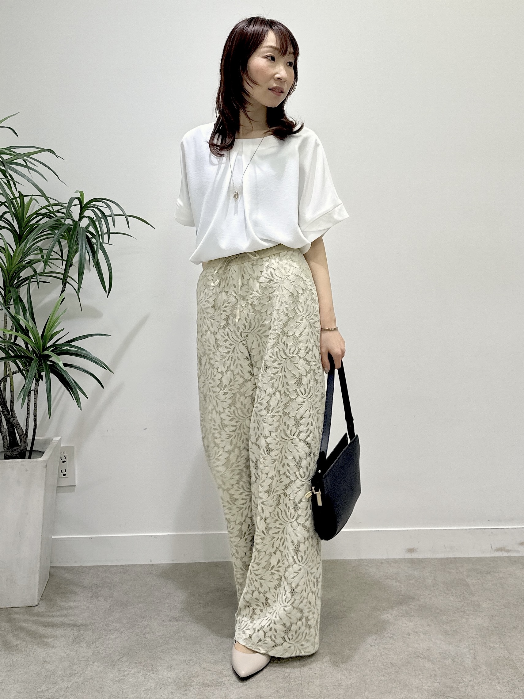 Miwaさんの「UNTITLED｜【セットアップ可/UVカット/前後2WAY】リラクシーフレンチスリーブブラウス」を使ったコーディネート