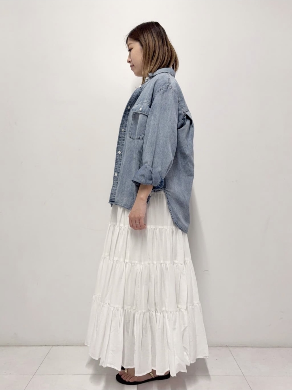 Nishijimaさんの「DRESSTERIOR｜【再入荷】コットンボイルティアードスカート」を使ったコーディネート