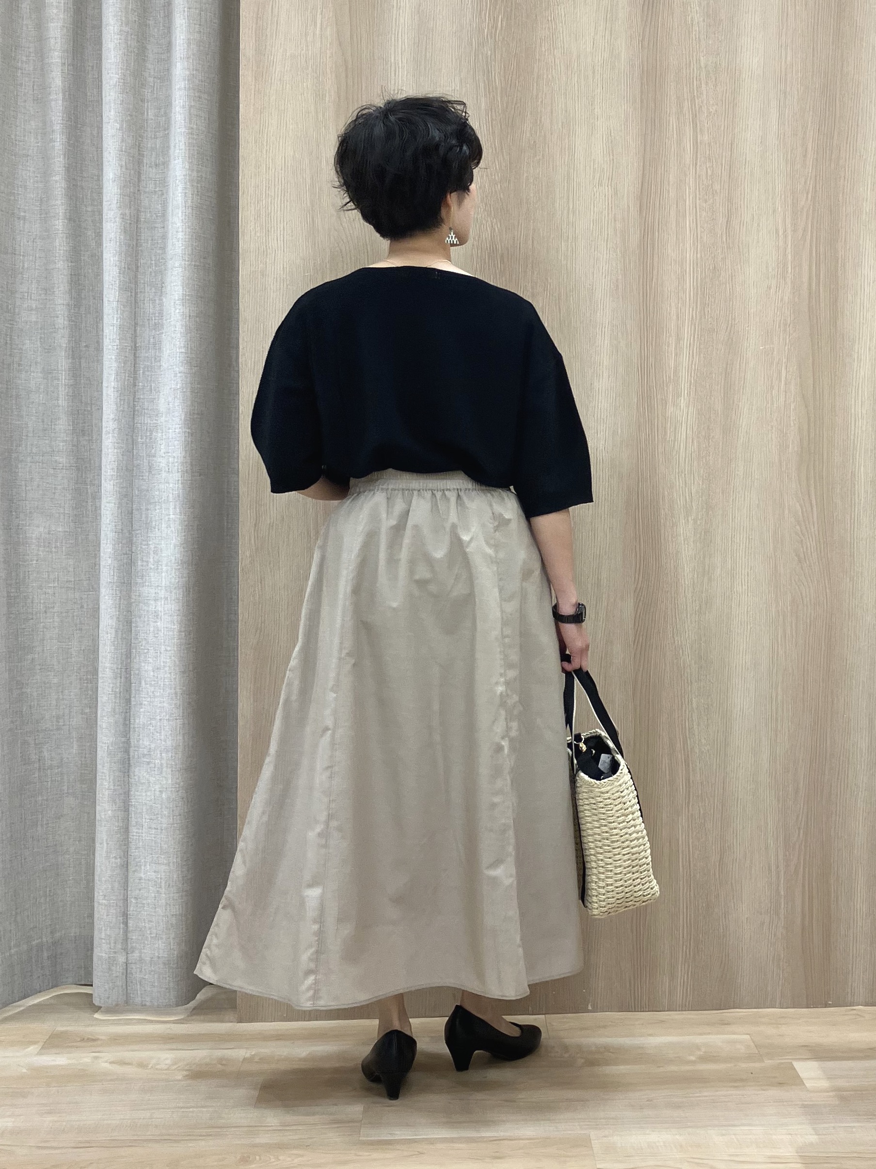 Keiさんの「grove｜【洗濯機OK】レイヤードにもおすすめ、軽やかクロップドニット」を使ったコーディネート