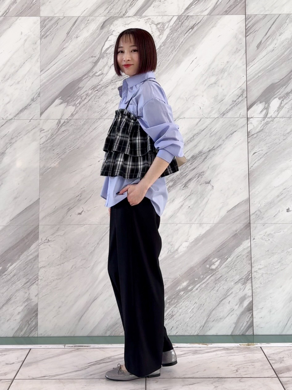 𝐜𝐡𝐢𝐤𝐚さんの「SHOO･LA･RUE｜【2点セット】チェック柄フリルキャミビスチェ&times;テレコロンT」を使ったコーディネート