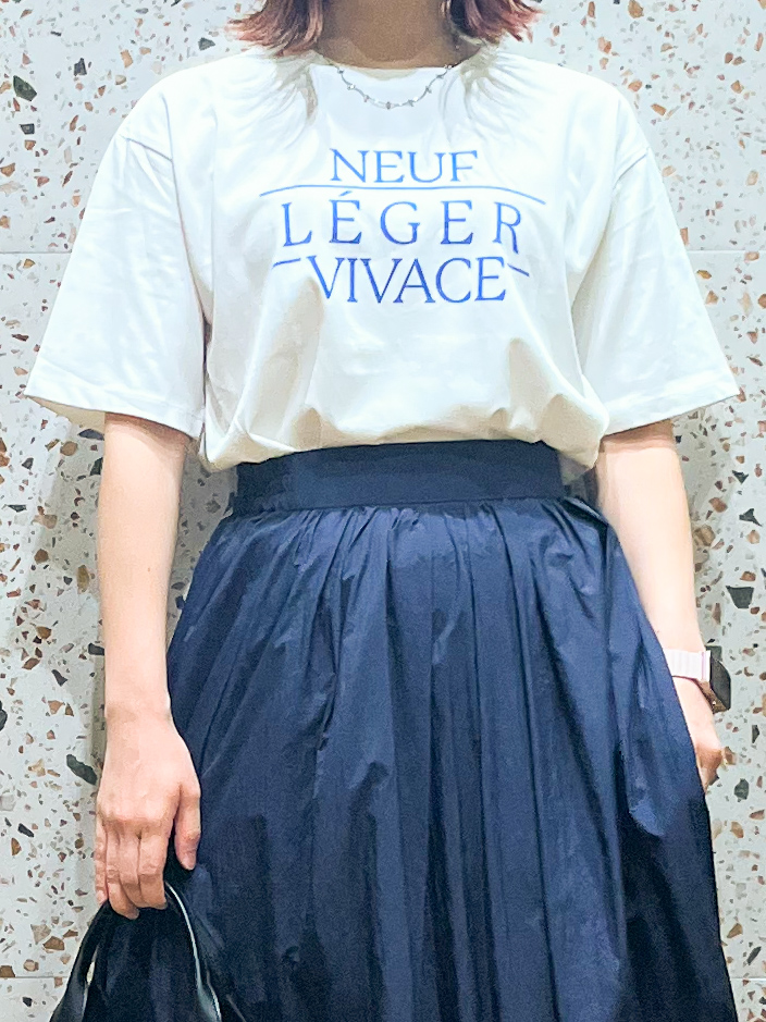さくらさんの「OPAQUE.CLIP｜ロゴプリントアソートTシャツ【洗濯機OK】」を使ったコーディネート