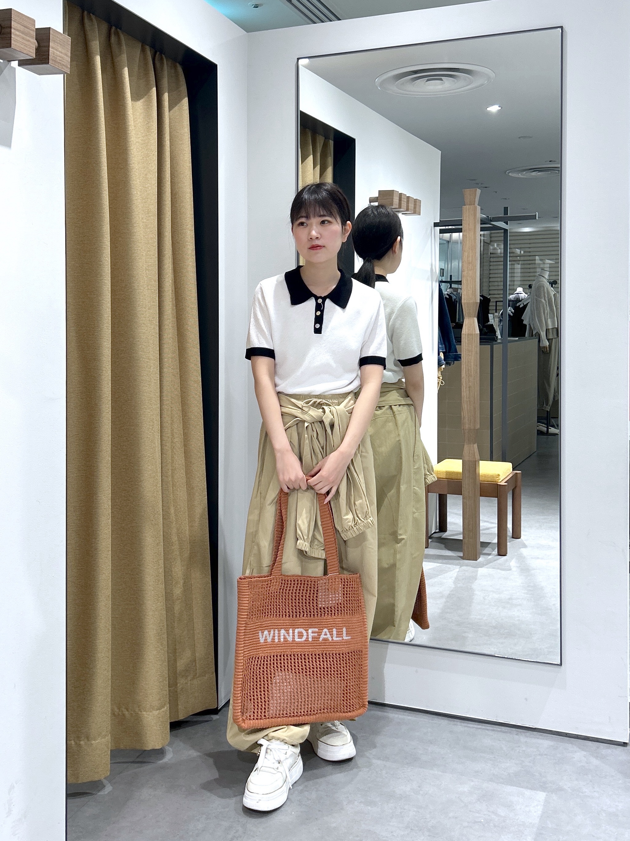 Renoさんの「INDIVI｜ジャカードポロニット」を使ったコーディネート