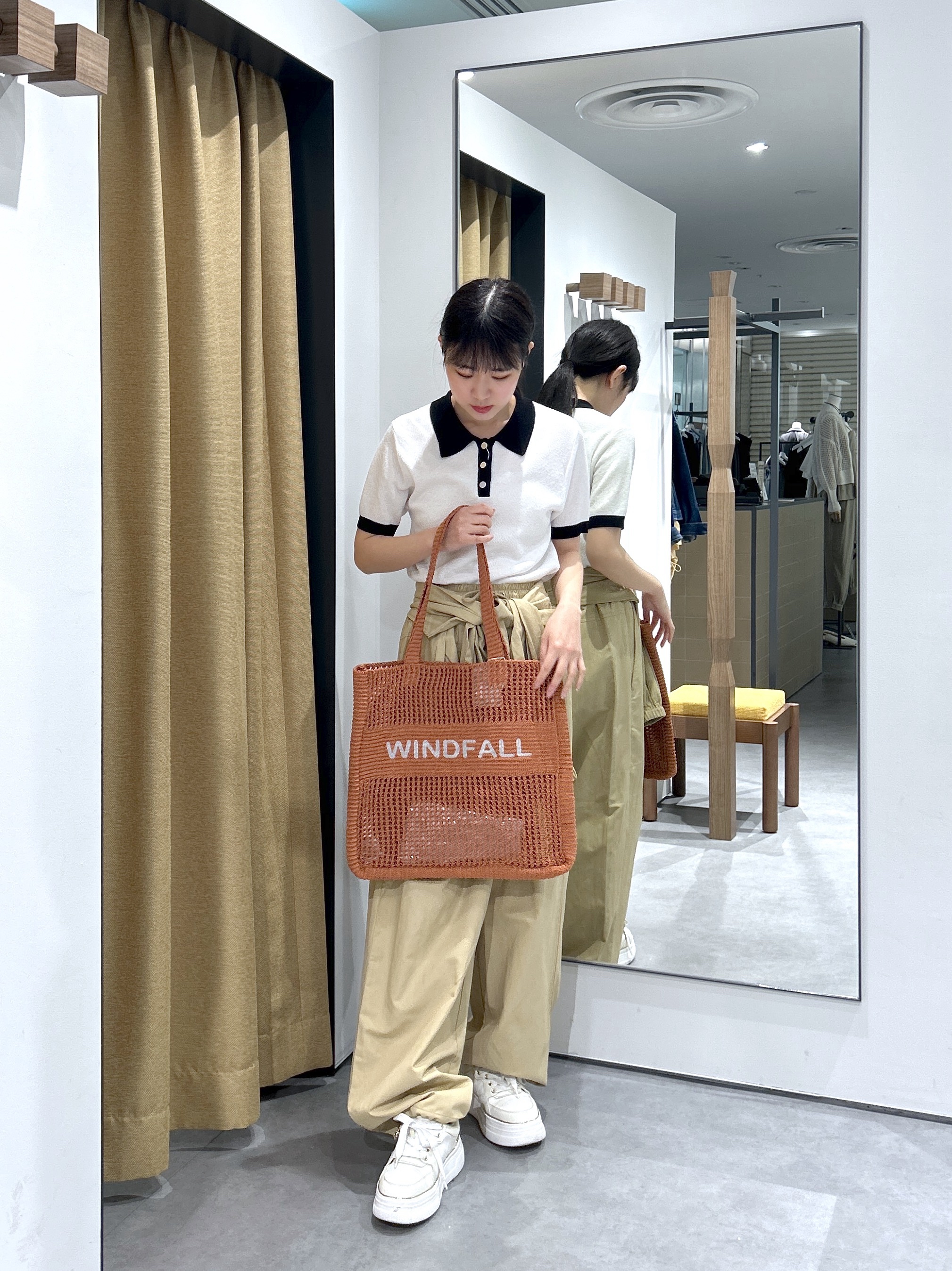 Renoさんの「INDIVI｜ジャカードポロニット」を使ったコーディネート