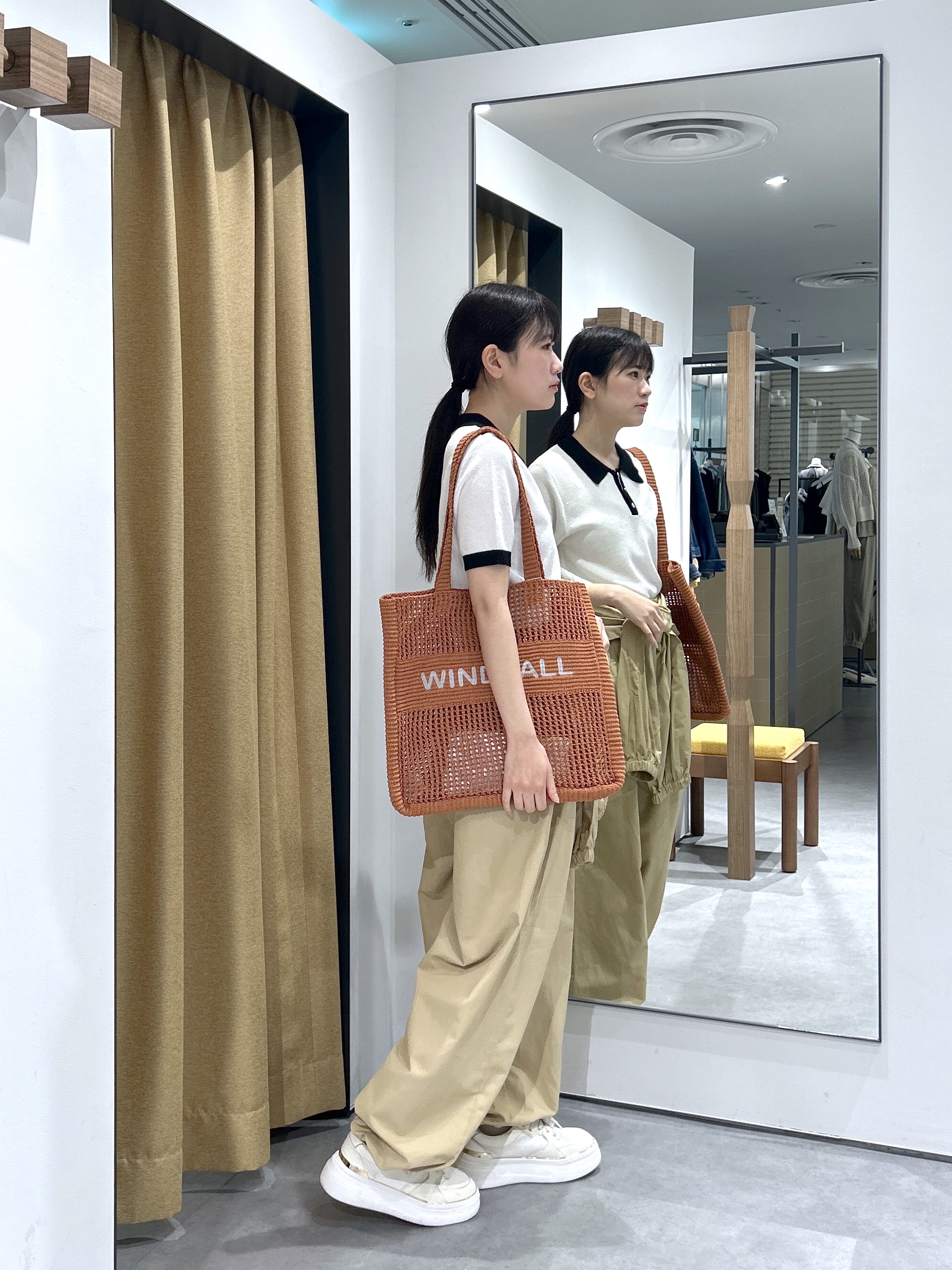 Renoさんの「INDIVI｜ジャカードポロニット」を使ったコーディネート