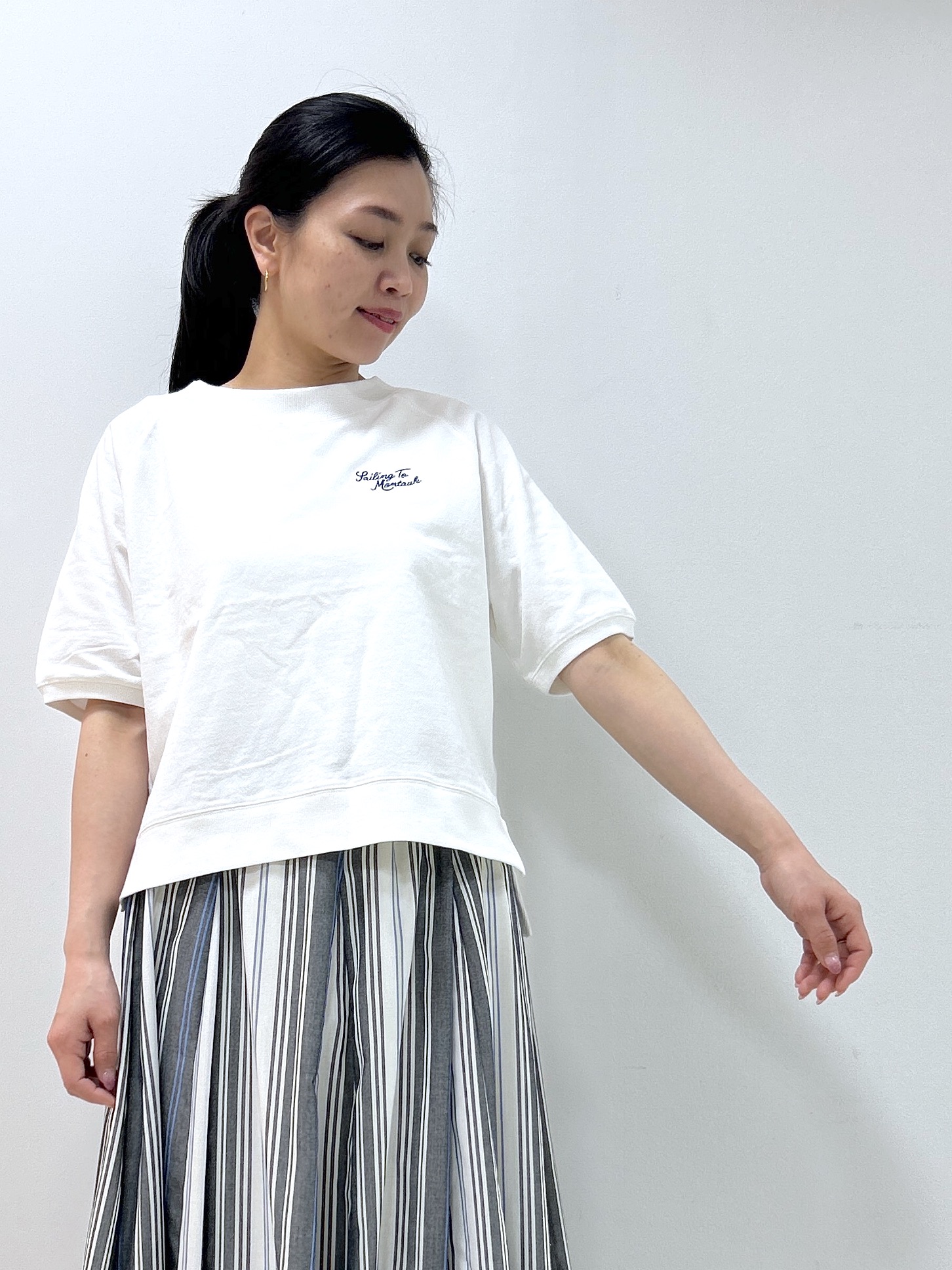 Kaiさんの「Dessin｜【洗える】ミニ裏毛刺繍ロゴプルオーバー」を使ったコーディネート