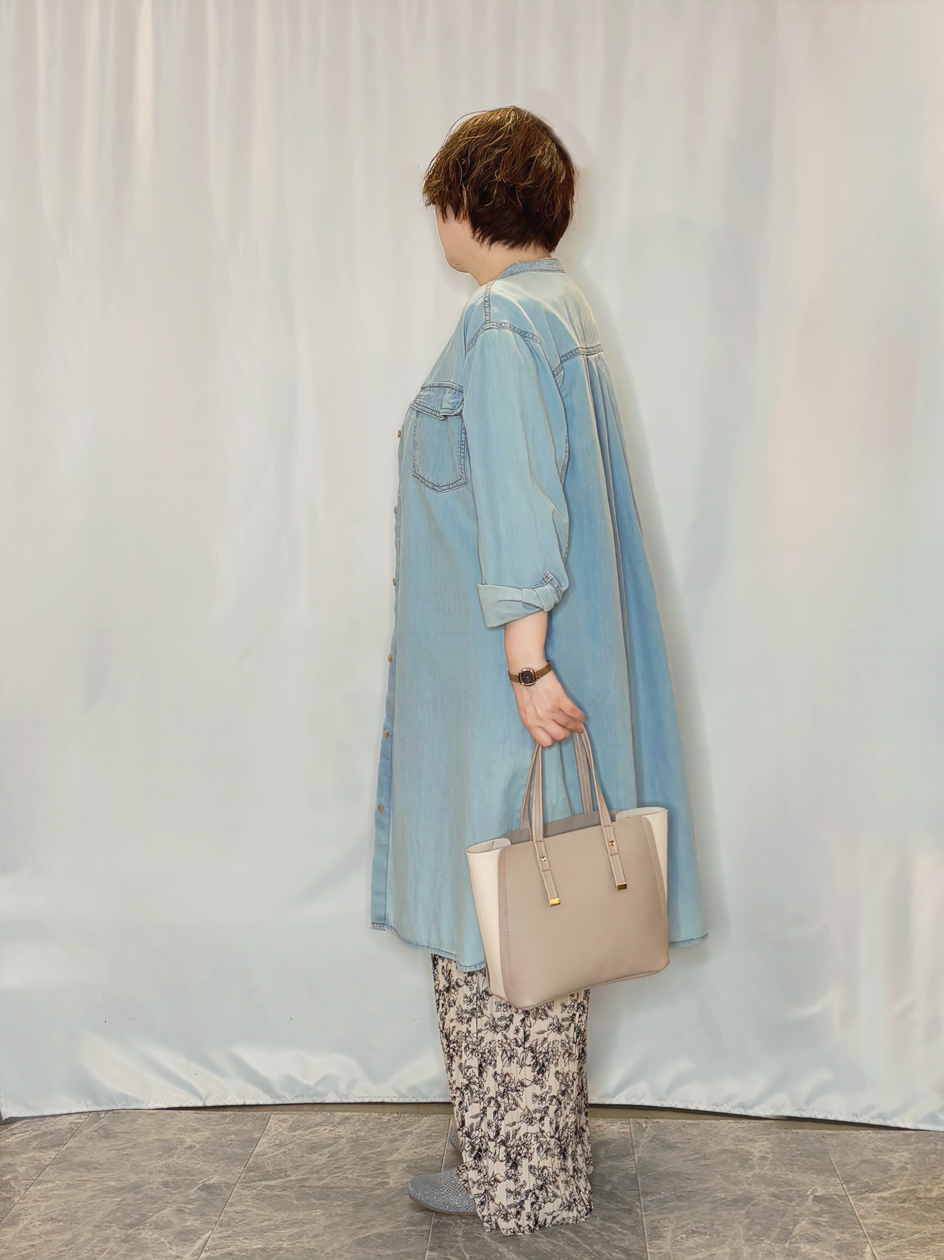 たみさんの「SHOO･LA･RUE｜【UVカット/接触冷感】上品に涼し気 とろみタックノースリーブトップス」を使ったコーディネート