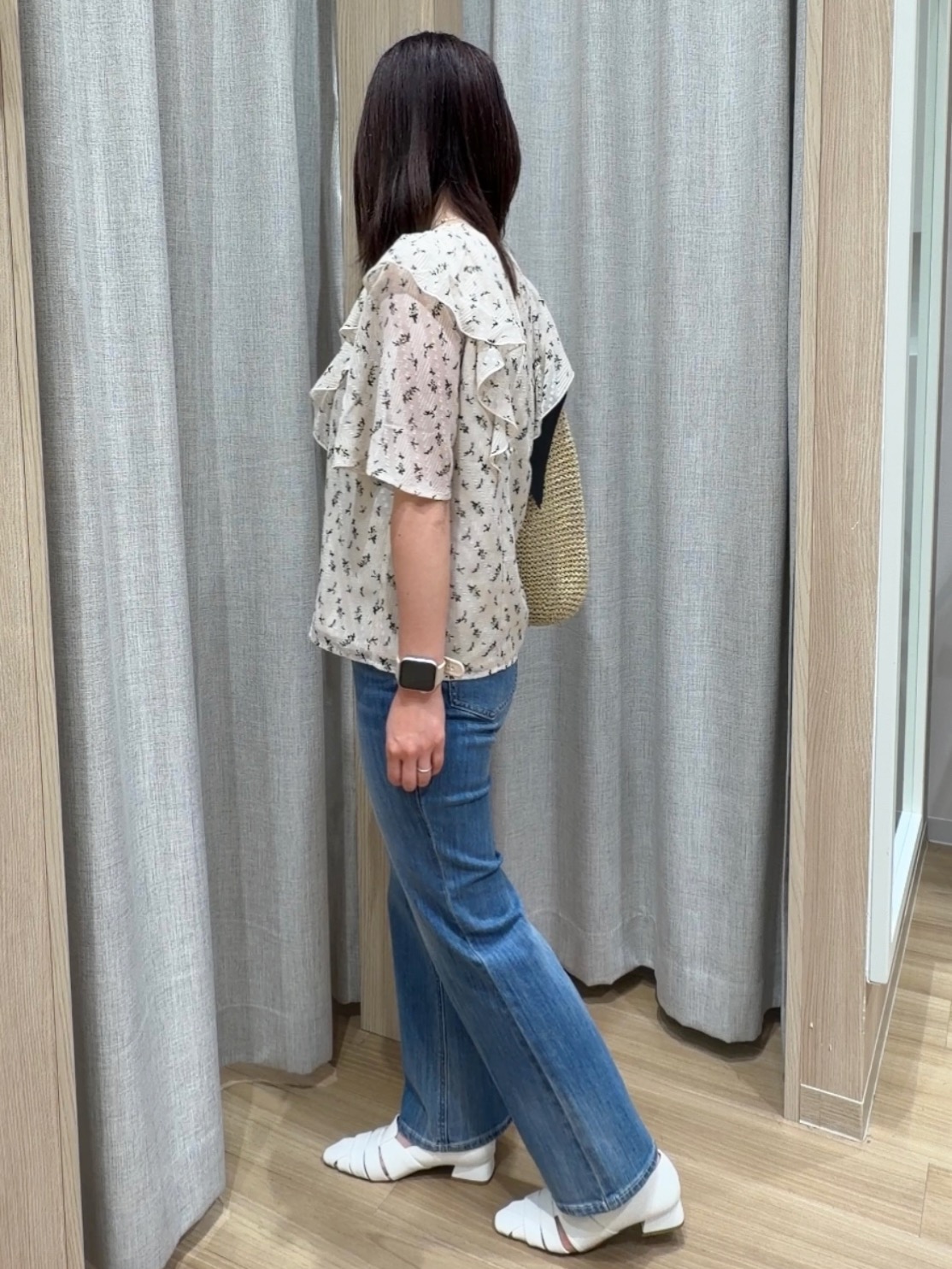 Fumikaさんの「grove｜【二の腕カバー・お仕事◎】フラワープリントブラウス」を使ったコーディネート