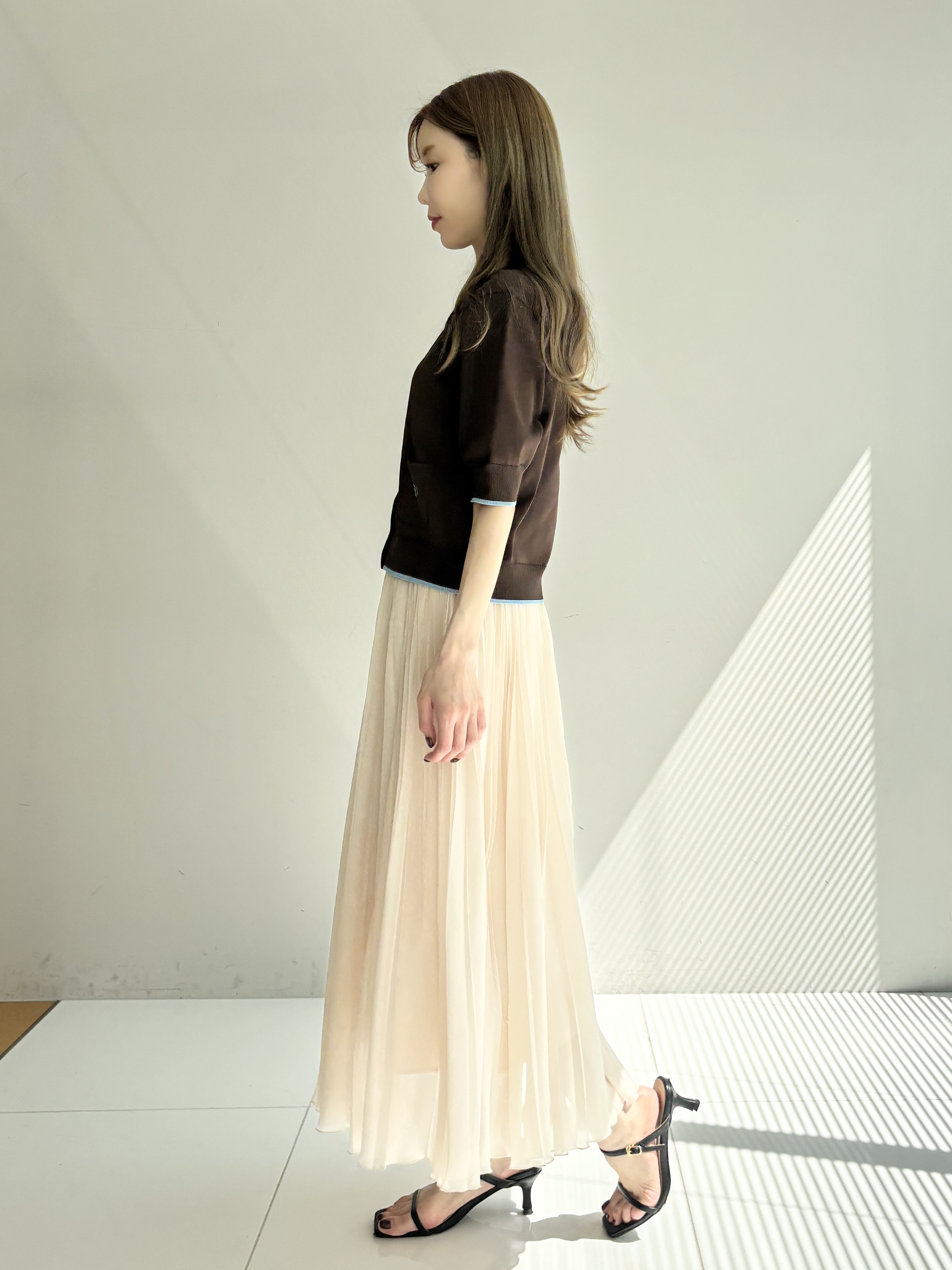 清水夏姫さんの「DRESSTERIOR｜【UVカット/ウォッシャブル】クールタッチ ニットカーディガン」を使ったコーディネート