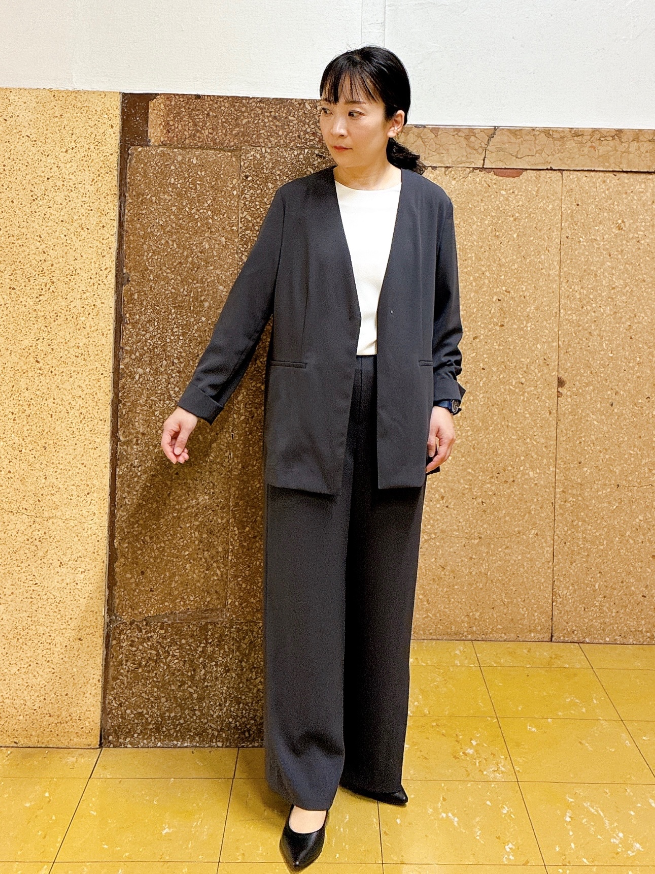 hattoriさんの「INDIVI｜【接触冷感／透湿／着る日傘】ノーカラージャケット」を使ったコーディネート