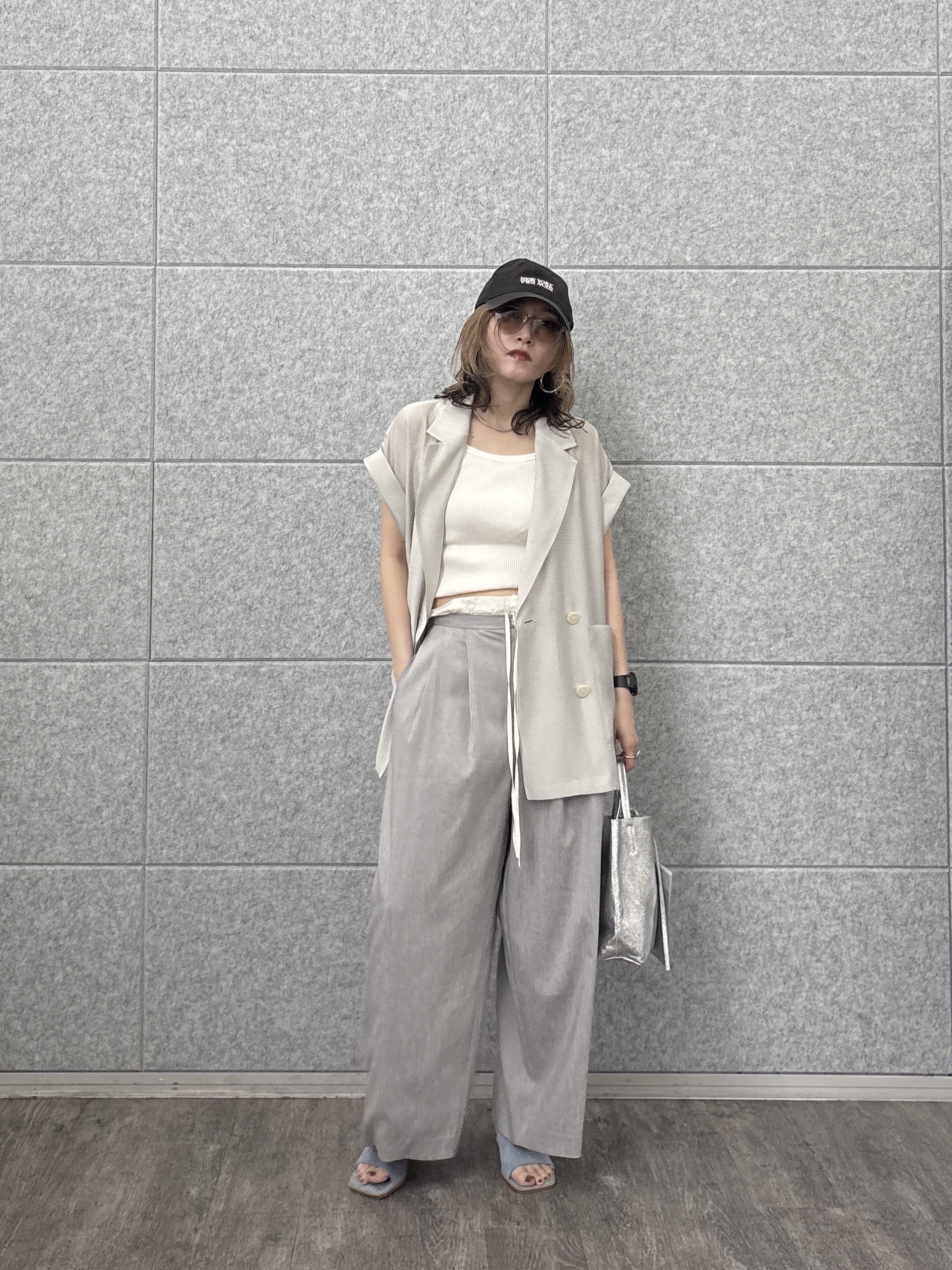 kotakiさんの「INDIVI｜ワッシャーシアー半袖ダブルジャケット」を使ったコーディネート