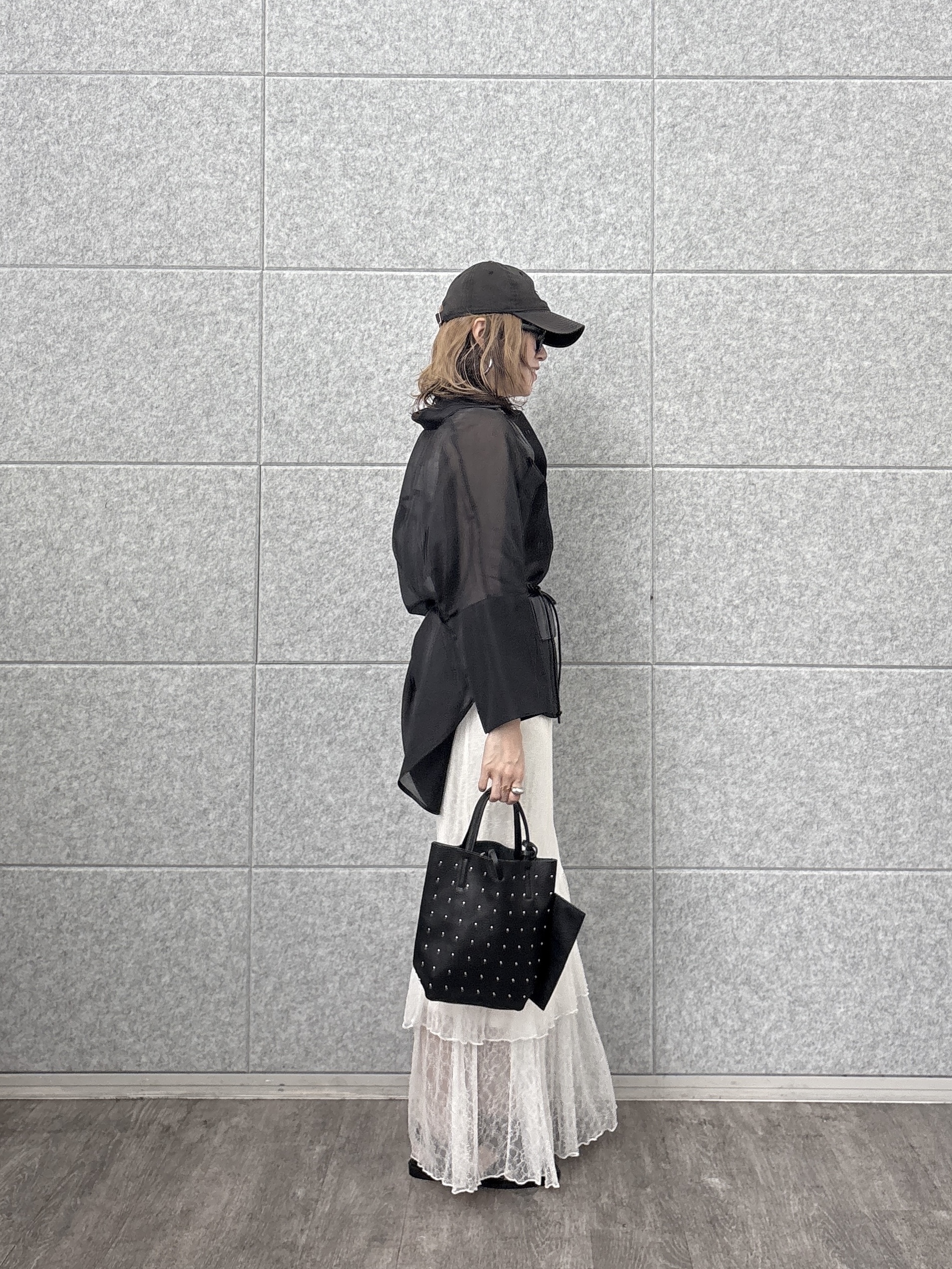 kotakiさんの「INDIVI｜【接触冷感】シアーコクーンブラウス」を使ったコーディネート
