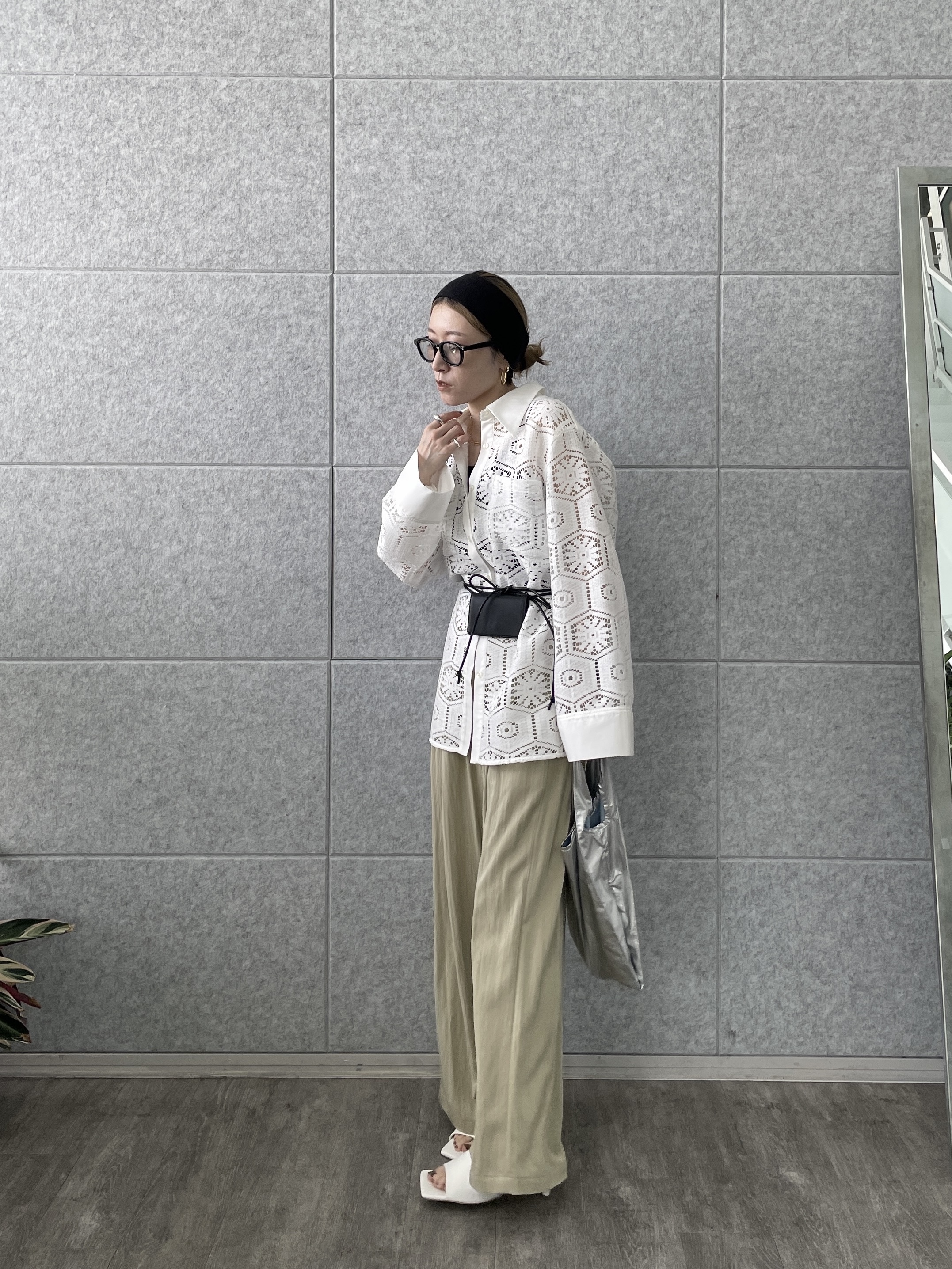 kotakiさんの「INDIVI｜幾何柄レースビッグシャツ」を使ったコーディネート