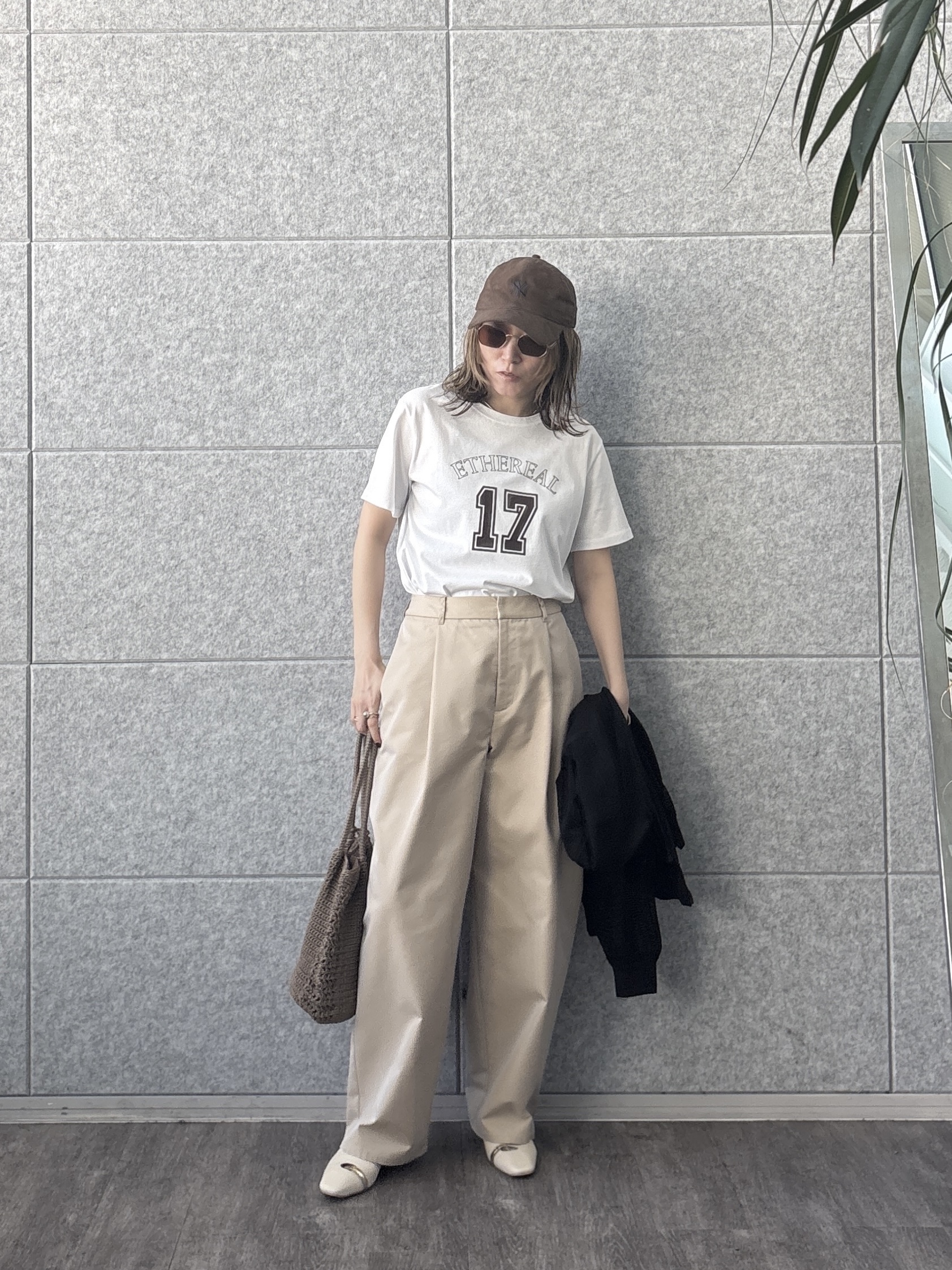 kotakiさんの「INDIVI｜ナンバリングTシャツ」を使ったコーディネート