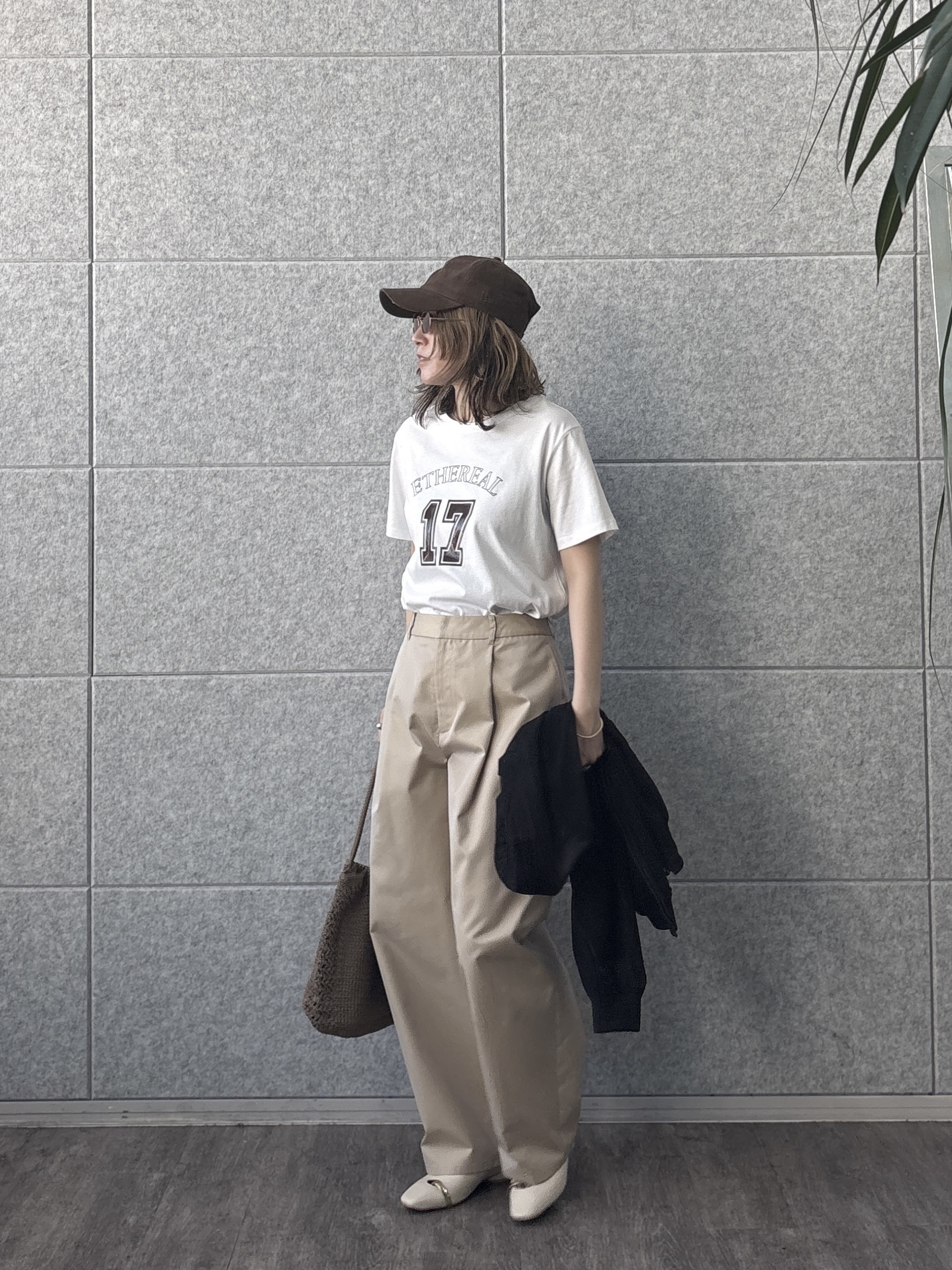 kotakiさんの「INDIVI｜ナンバリングTシャツ」を使ったコーディネート