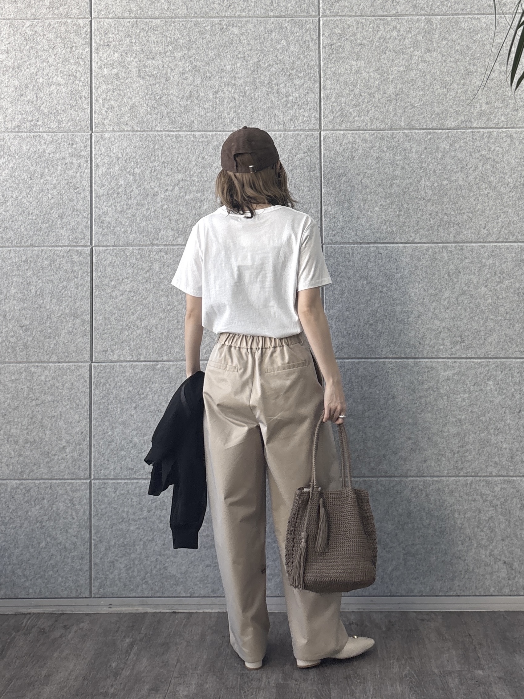 kotakiさんの「INDIVI｜ナンバリングTシャツ」を使ったコーディネート