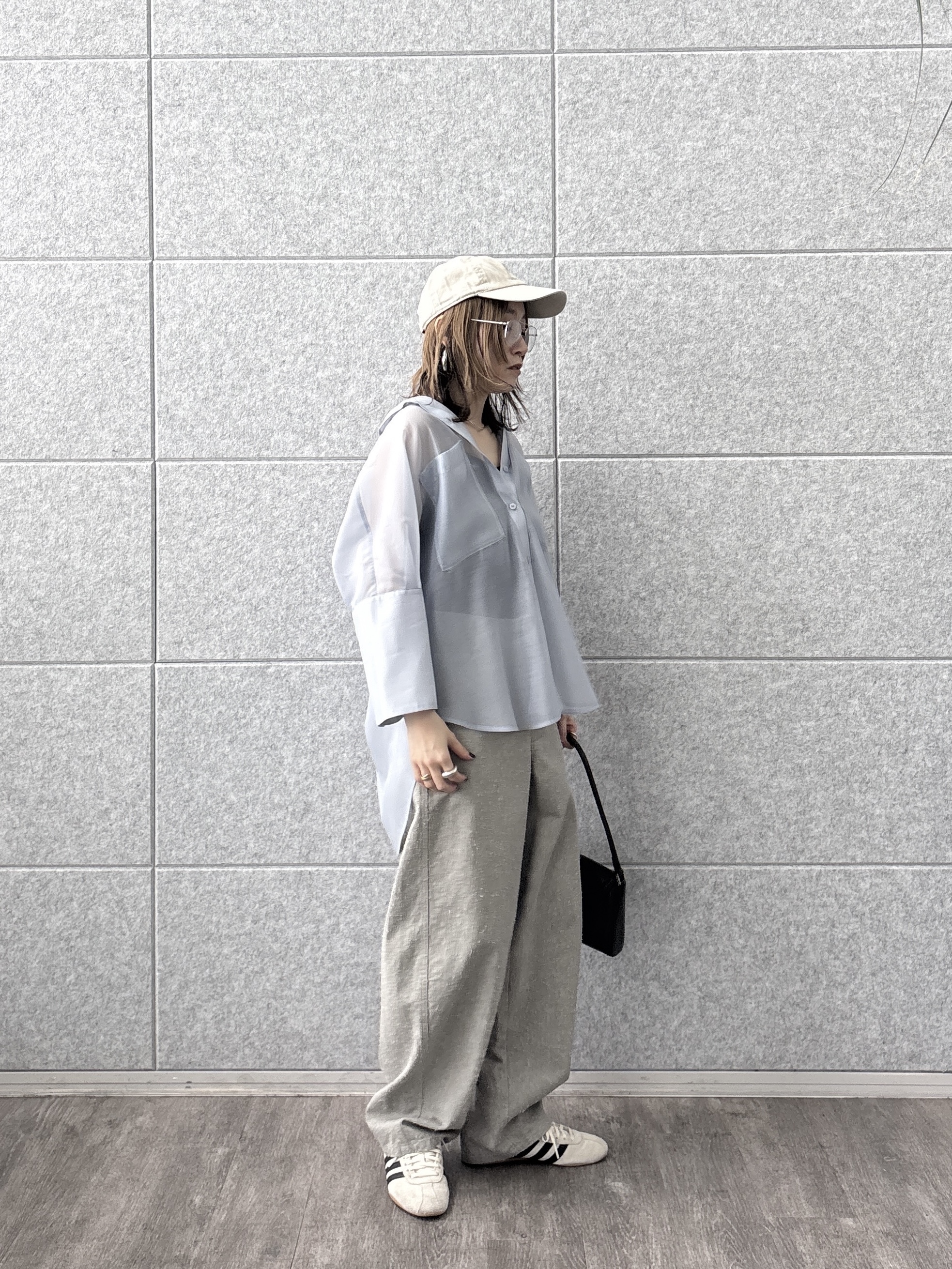 kotakiさんの「INDIVI｜【接触冷感】シアーコクーンブラウス」を使ったコーディネート