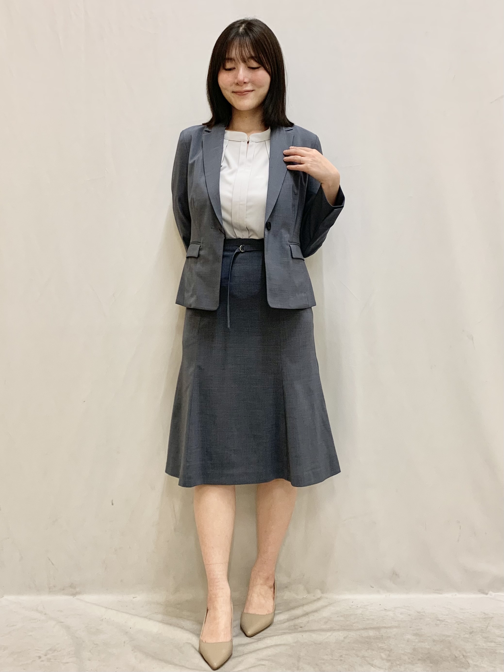 kasumiさんの「index｜【接触冷感／吸水速乾】セットアップ対応ストレッチテーラードジャケット《イージーアイロン／洗濯機OK／」を使ったコーディネート