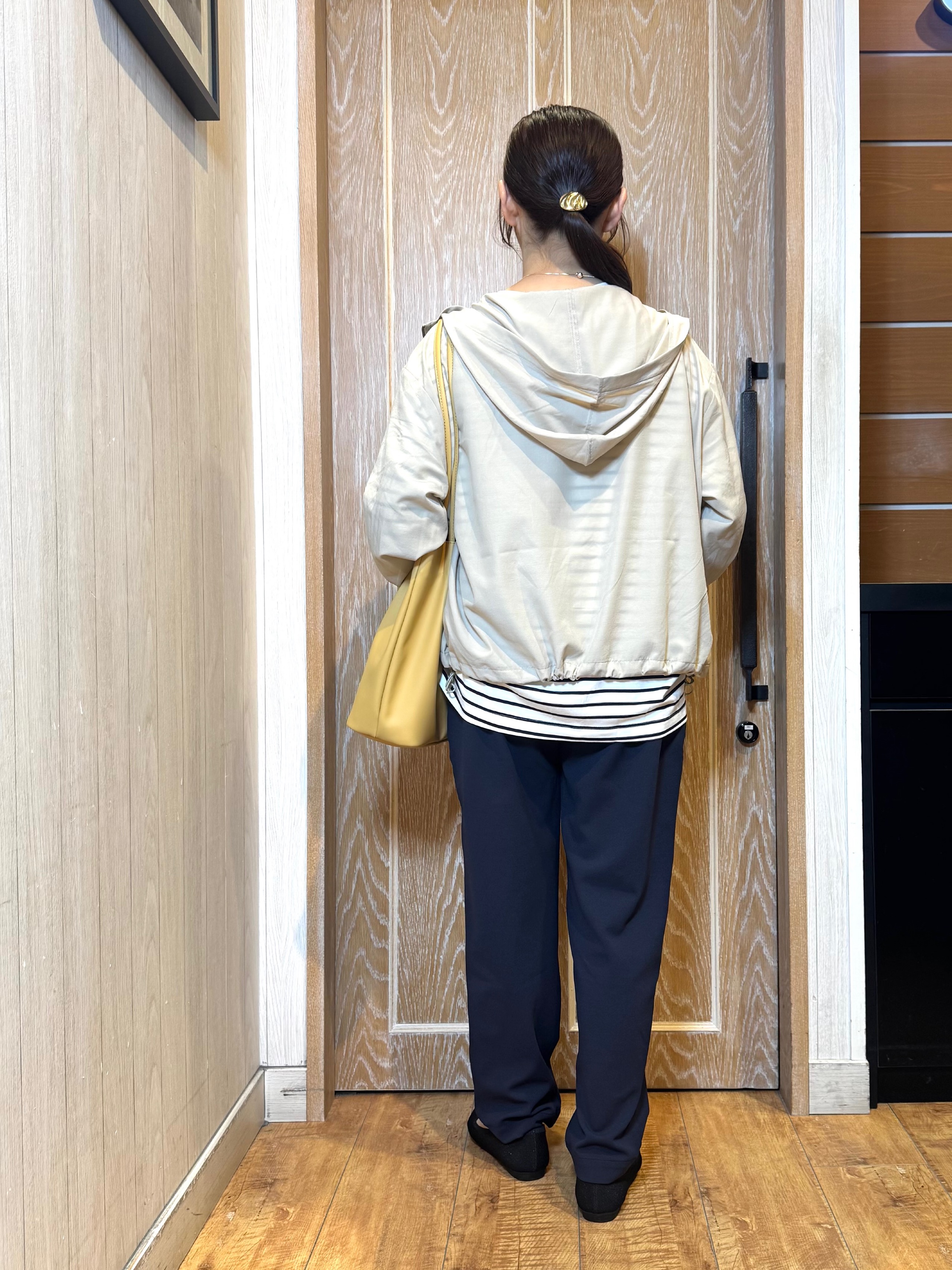 KAORIさんの「SHOO･LA･RUE｜【UV/体型カバー】とろみフロントタック7分袖ゆるトップス」を使ったコーディネート