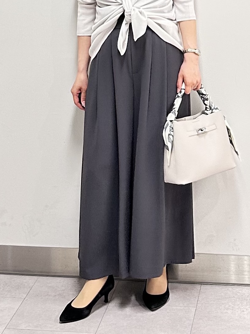 みなこさんの「UNTITLED｜【セットアップ可/UVカット/前後2WAY】リラクシーフレンチスリーブブラウス」を使ったコーディネート