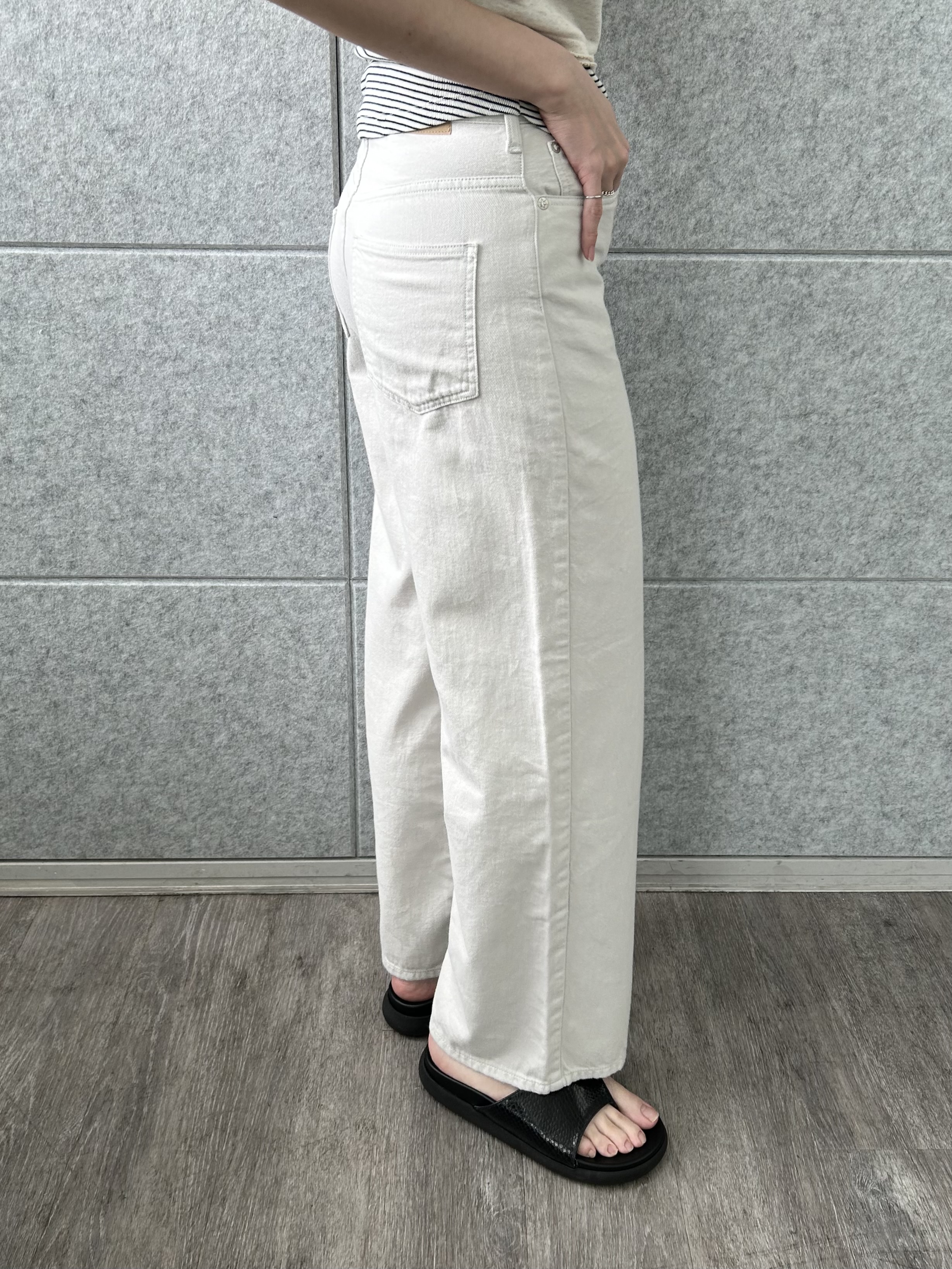 honoka Aさんの「CODE A｜back open half－sleeve sweat」を使ったコーディネート