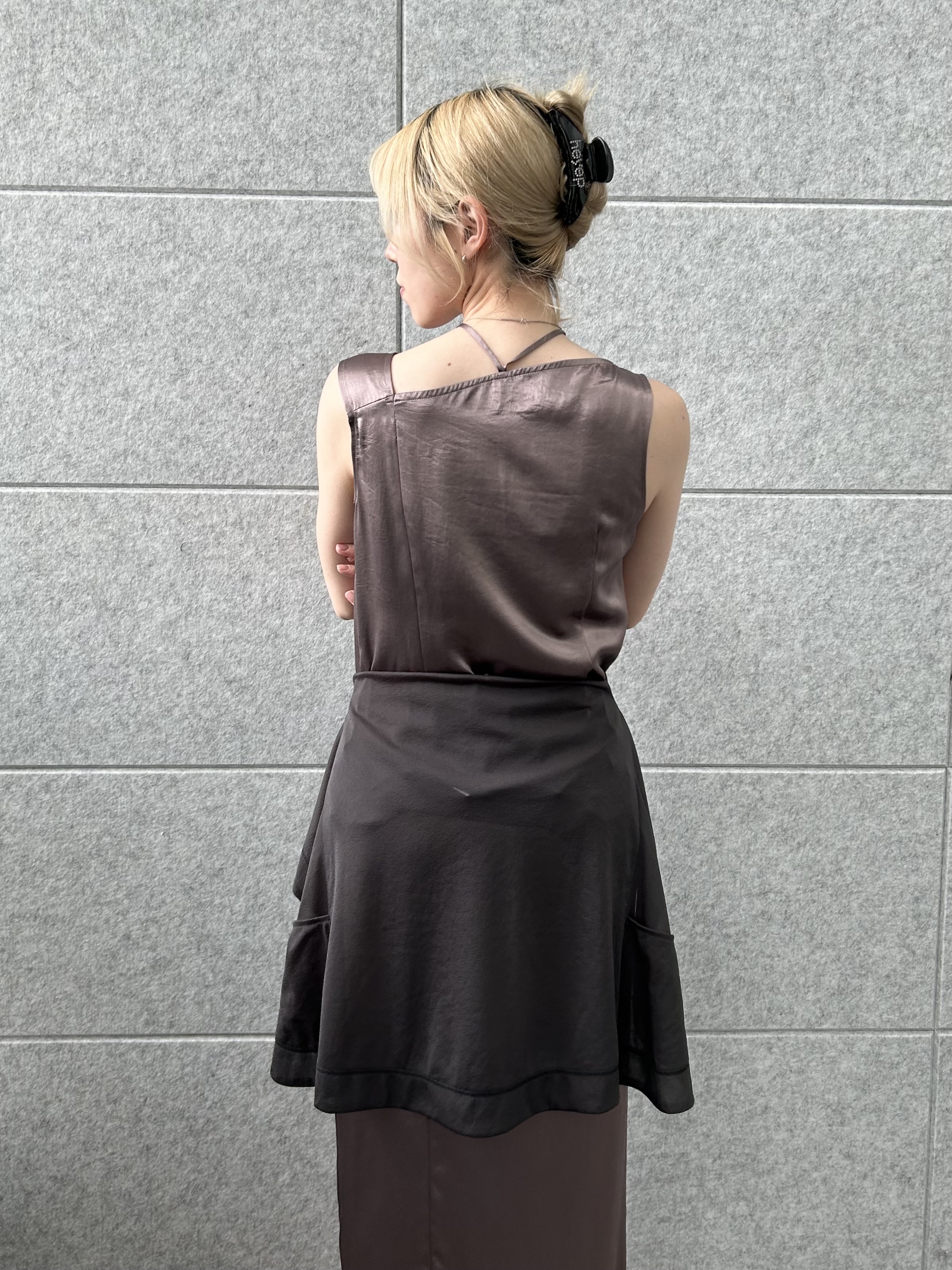 honoka Aさんの「CODE A｜satin neck slit dress」を使ったコーディネート