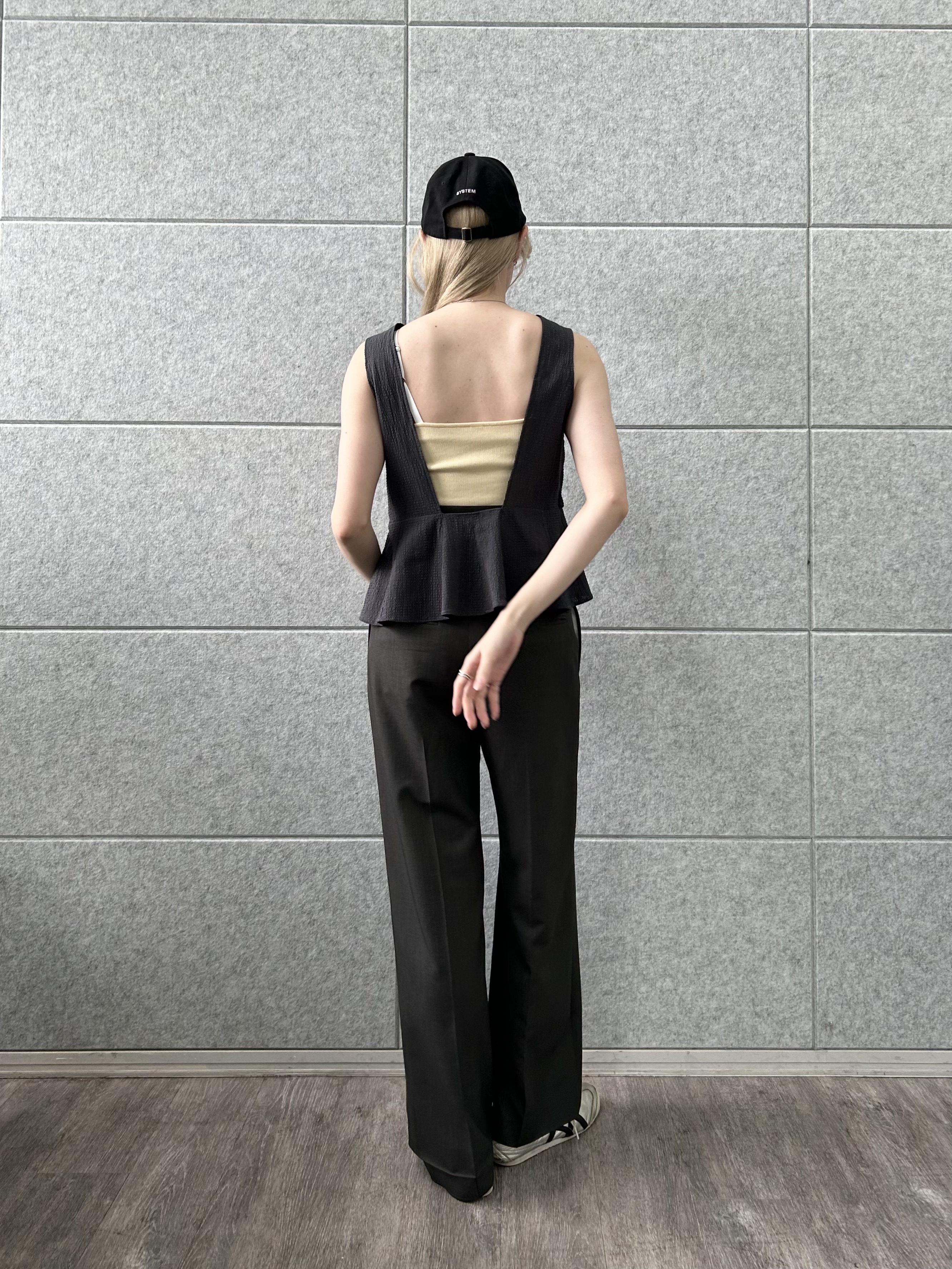 honoka Aさんの「CODE A｜back ribbon flare tops」を使ったコーディネート