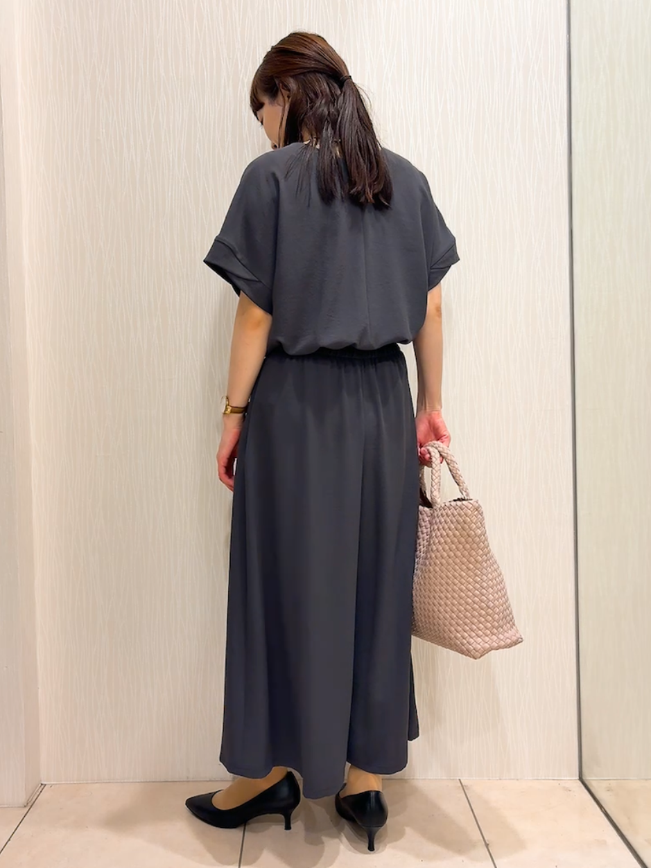 SAHOさんの「UNTITLED｜【セットアップ可/UVカット/前後2WAY】リラクシーフレンチスリーブブラウス」を使ったコーディネート