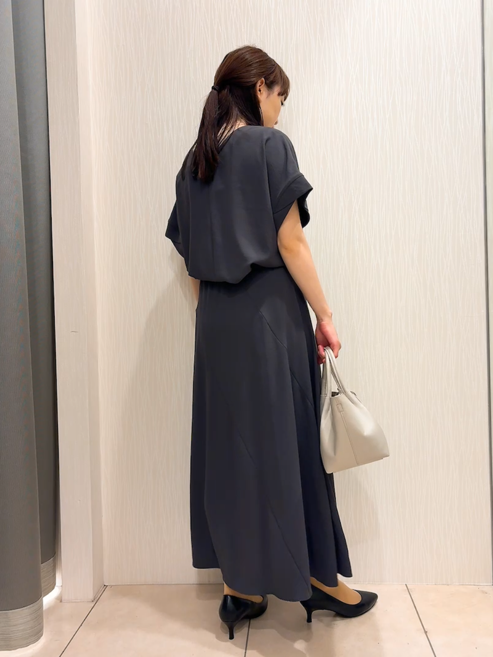 SAHOさんの「UNTITLED｜【セットアップ可/UVカット/前後2WAY】リラクシーフレンチスリーブブラウス」を使ったコーディネート
