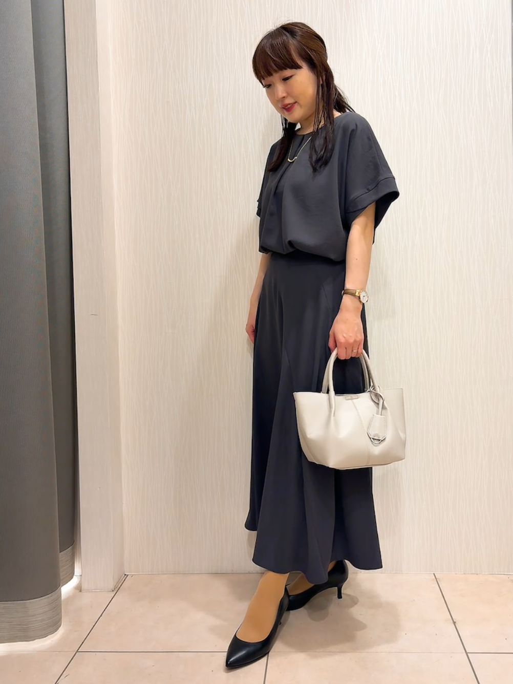 SAHOさんの「UNTITLED｜【セットアップ可/UVカット/前後2WAY】リラクシーフレンチスリーブブラウス」を使ったコーディネート