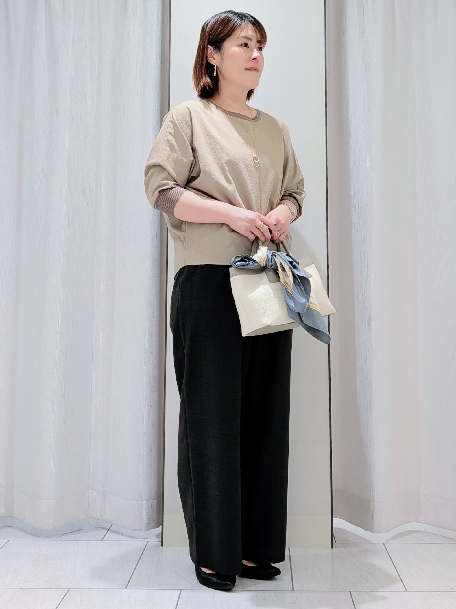 Onumaさんの「UNTITLED｜【吸水速乾/UVカット】ドルマンスリーブブラウス」を使ったコーディネート